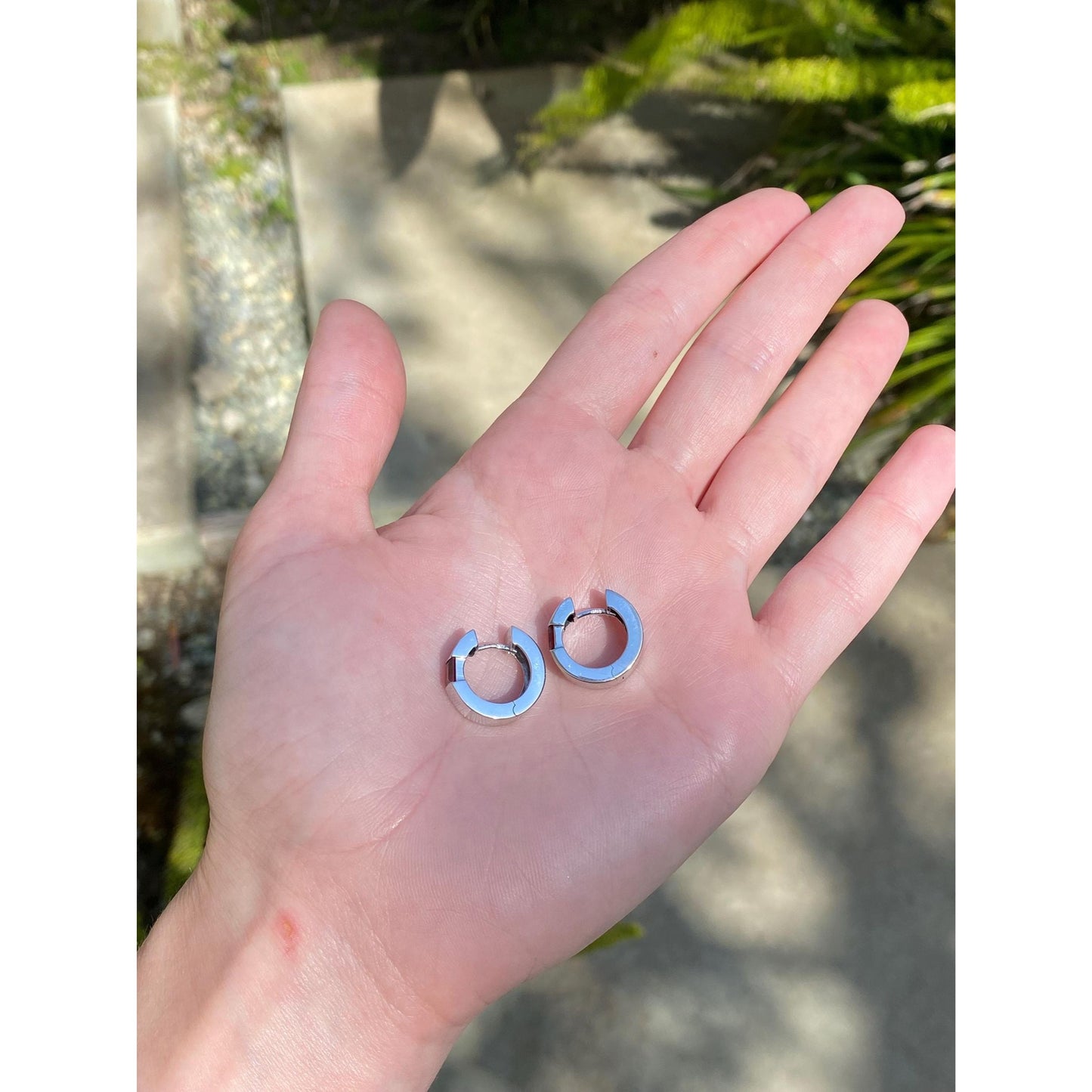 Vintage Solid 18k White Gold Garnet Hoop Earrings