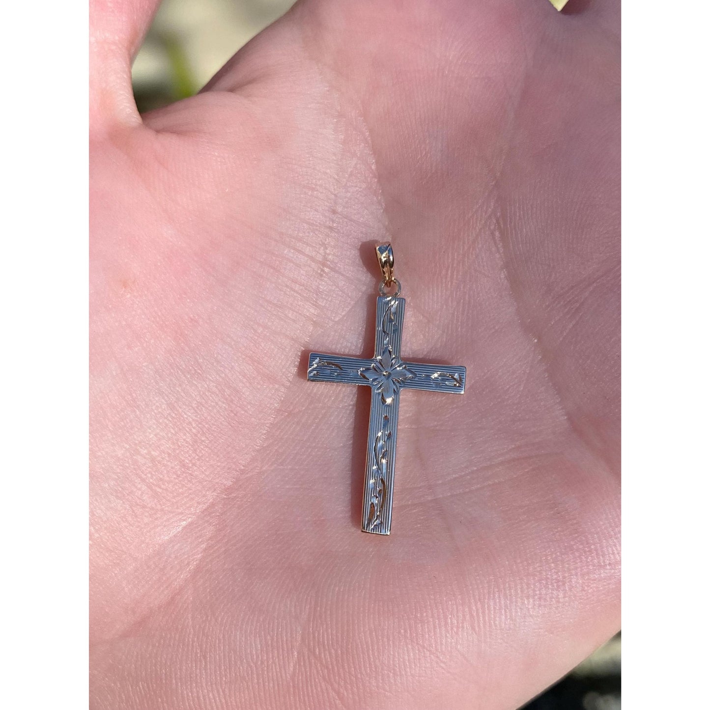 Vintage 10k Yellow Gold Engraved Scrollwork Cross Charm