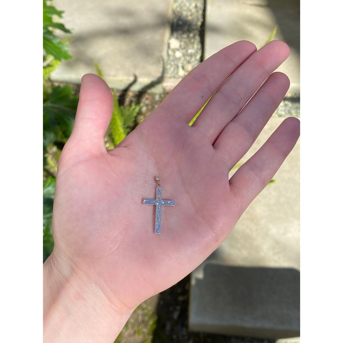 Vintage 10k Yellow Gold Engraved Scrollwork Cross Charm