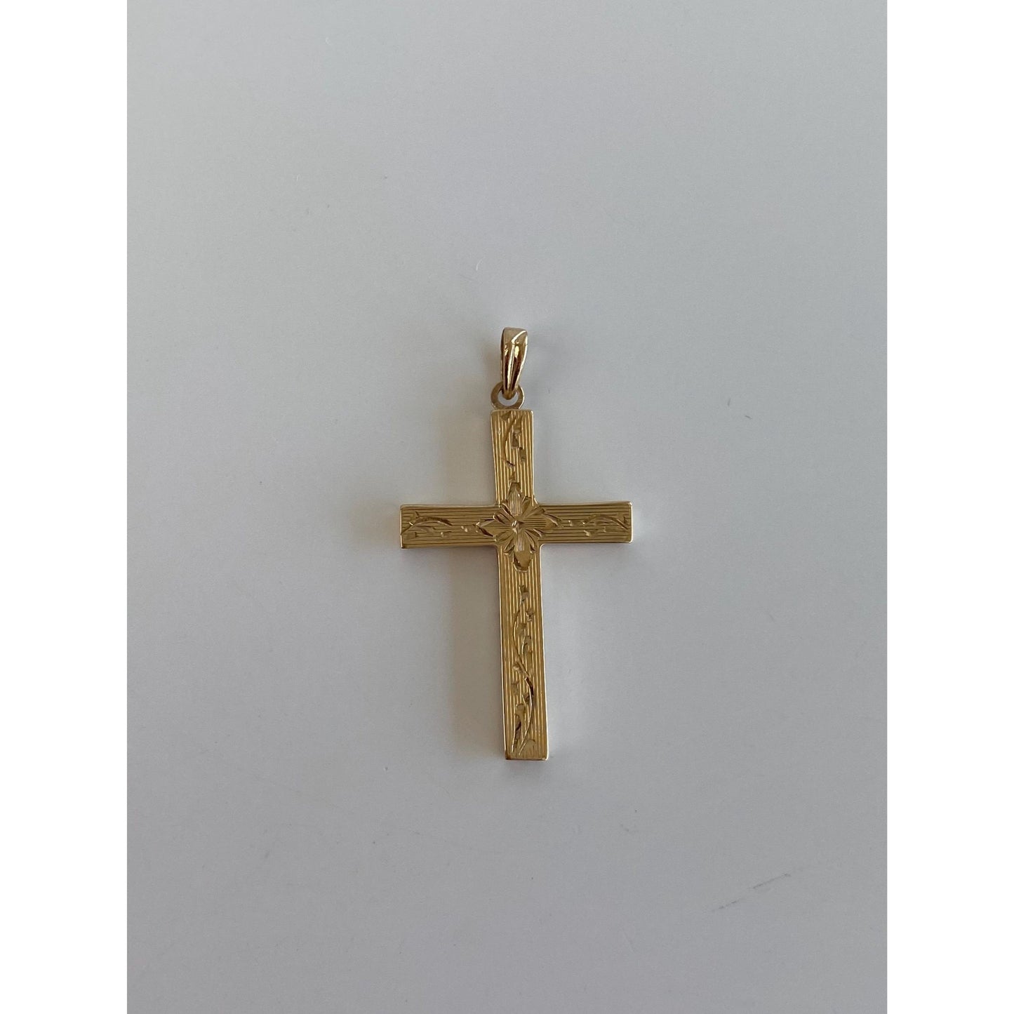 Vintage 10k Yellow Gold Engraved Scrollwork Cross Charm