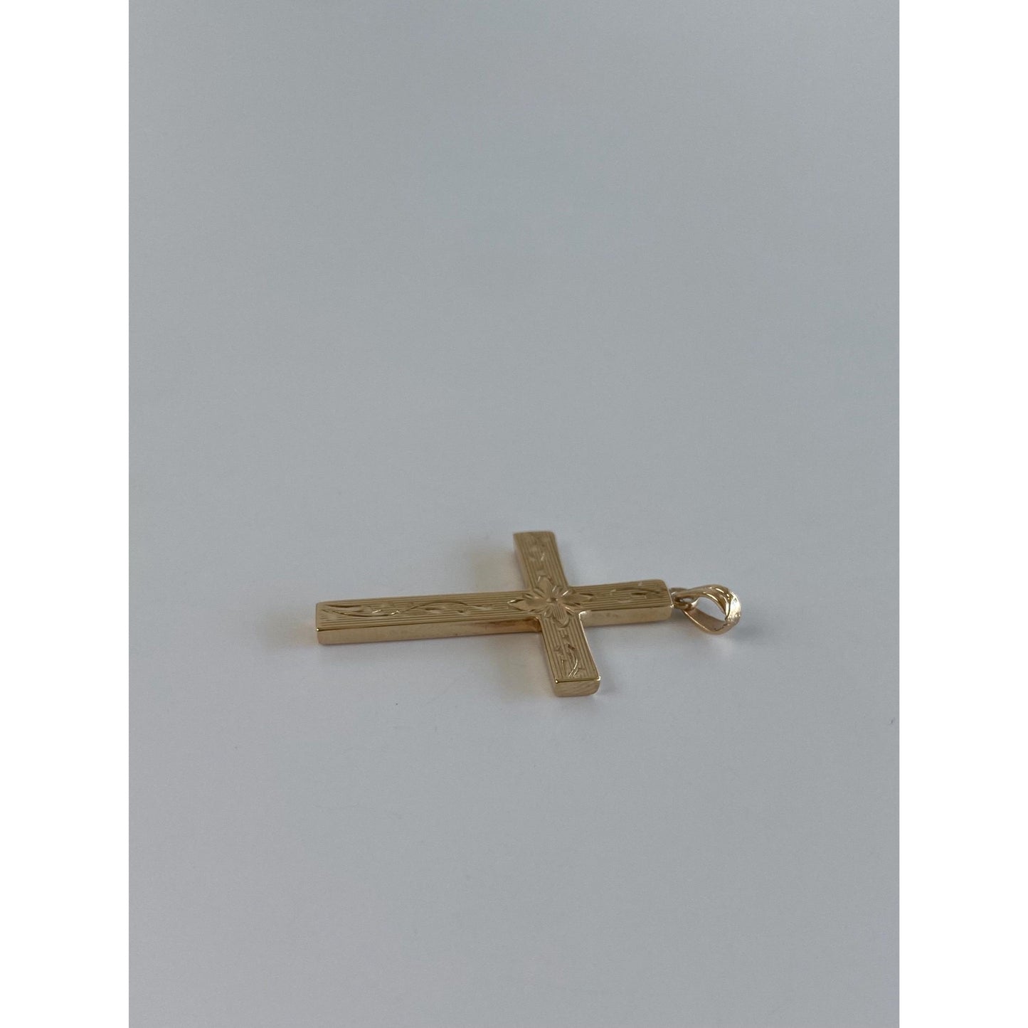 Vintage 10k Yellow Gold Engraved Scrollwork Cross Charm