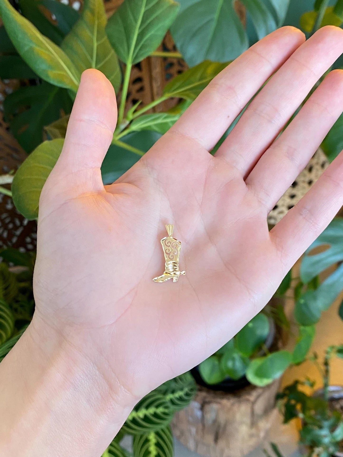 Vintage Solid 14k Yellow Gold Diamond Cut Cowboy Boot Charm