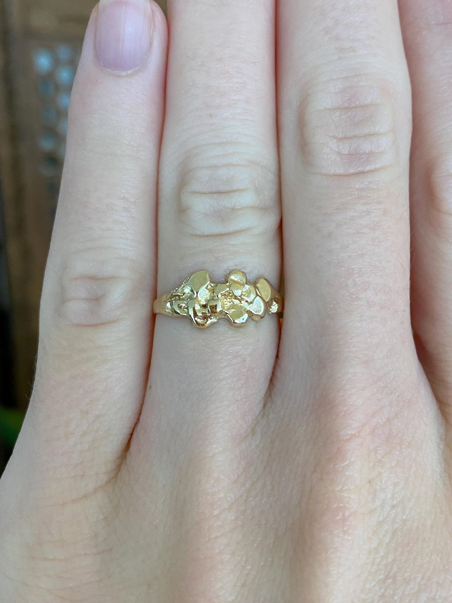 Vintage Solid 14k Yellow Gold Nugget Style Ring Band - Size 5.25