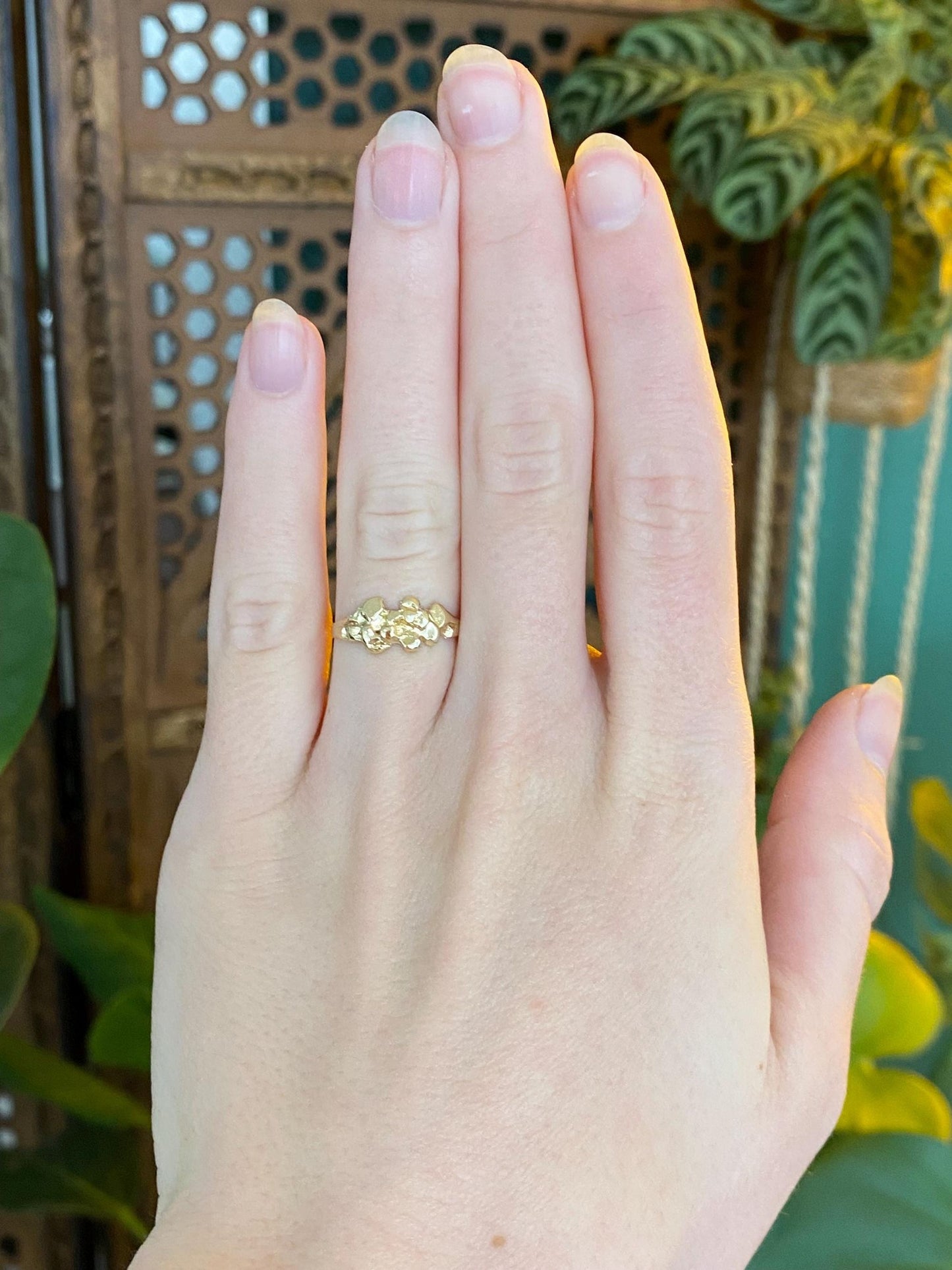 Vintage Solid 14k Yellow Gold Nugget Style Ring Band - Size 5.25