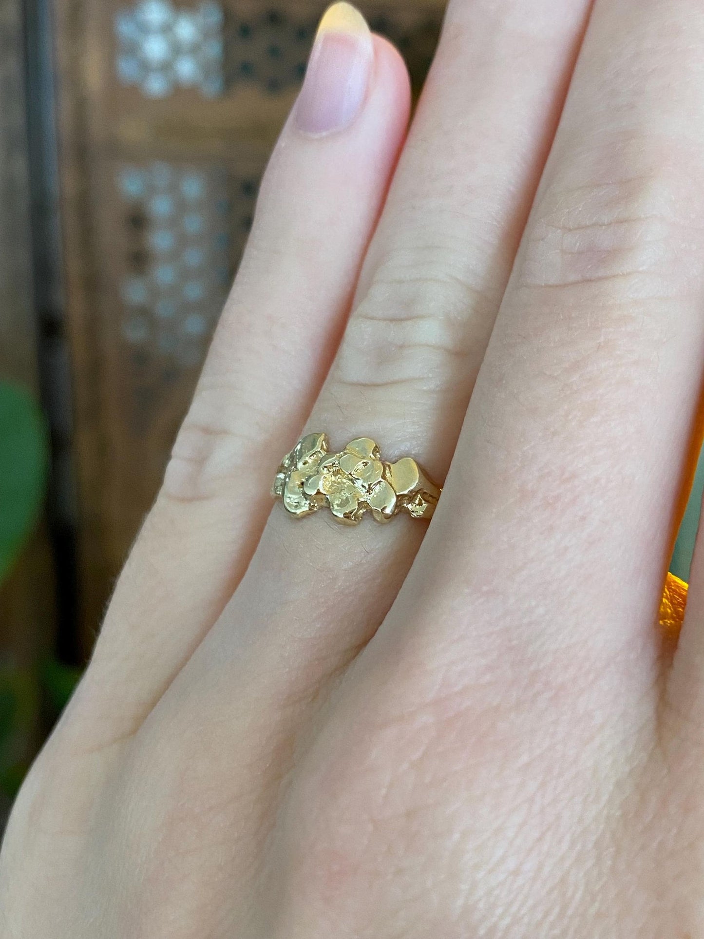 Vintage Solid 14k Yellow Gold Nugget Style Ring Band - Size 5.25