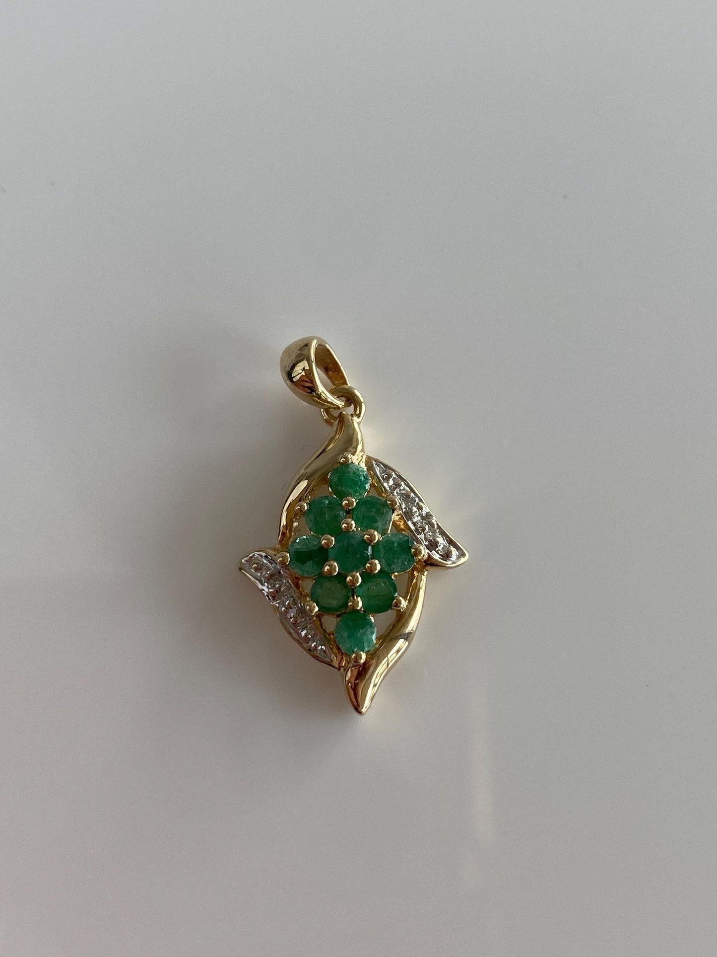 Vintage Solid 10k Yellow Gold Emerald Diamond Charm