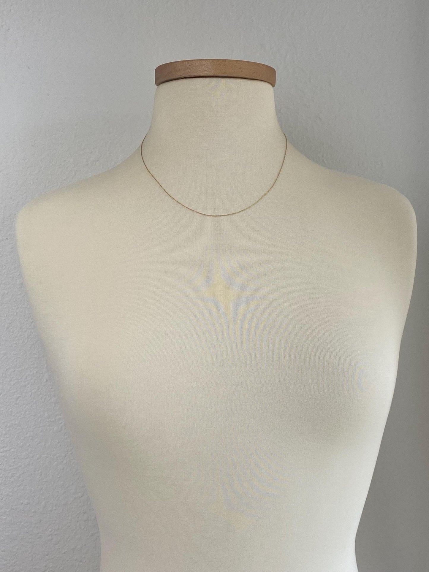Vintage Solid 10k Yellow Gold Dainty Chain Necklace - 18.75 inches