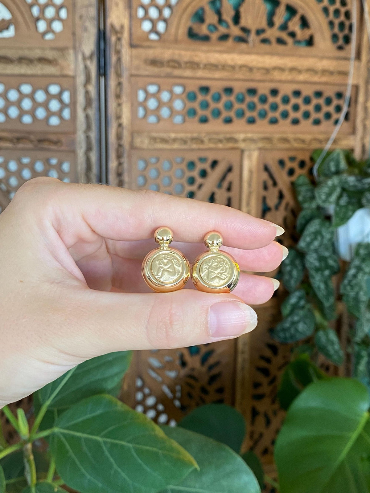 Vintage 14k Yellow Gold Cherub Angel Drop Earrings
