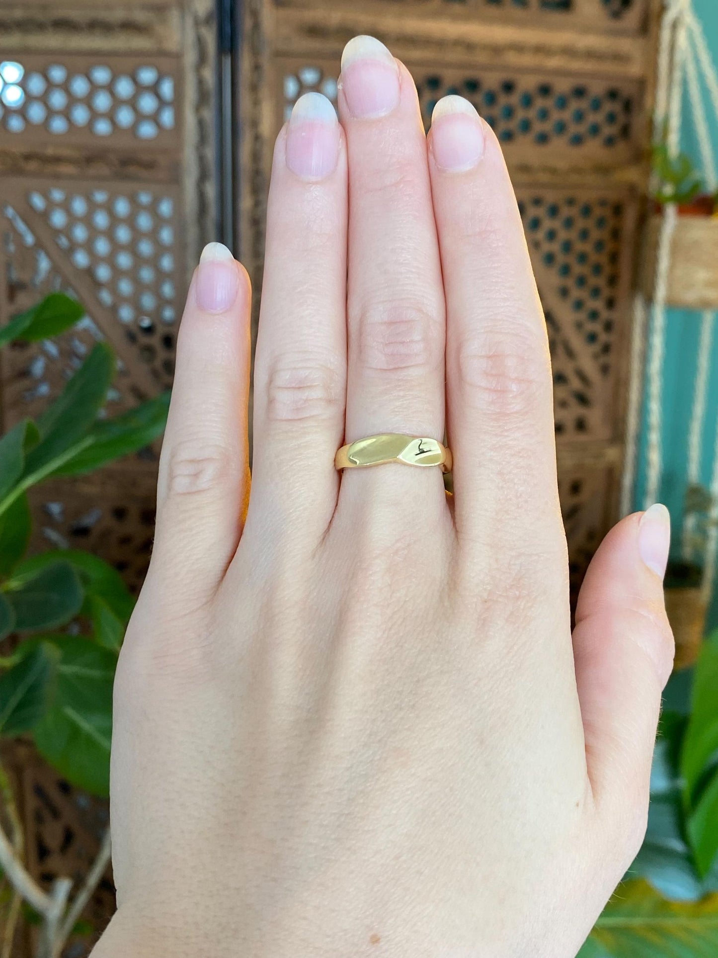 Vintage Solid 18k Yellow Gold Ring Band - Size 6