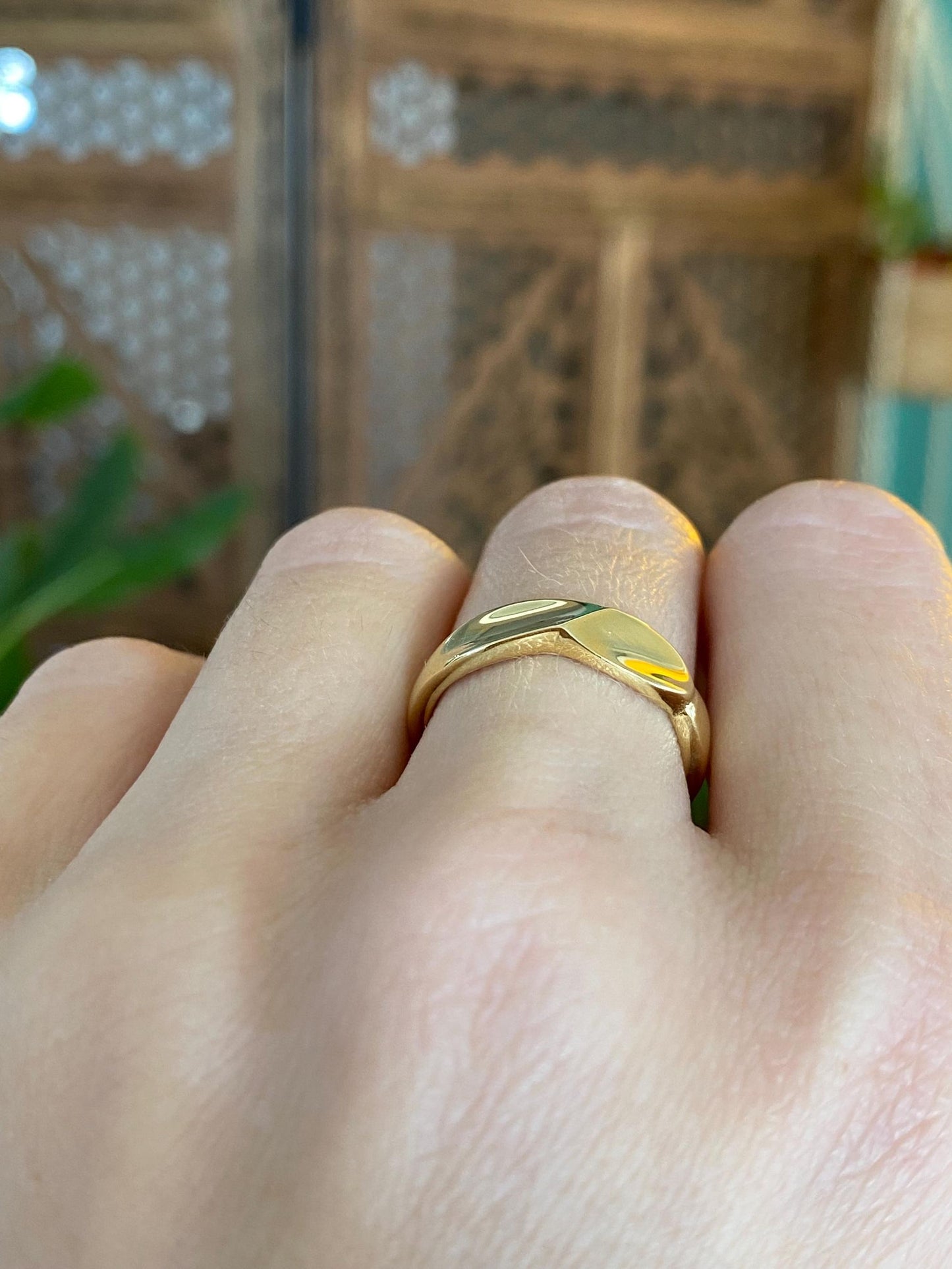 Vintage Solid 18k Yellow Gold Ring Band - Size 6