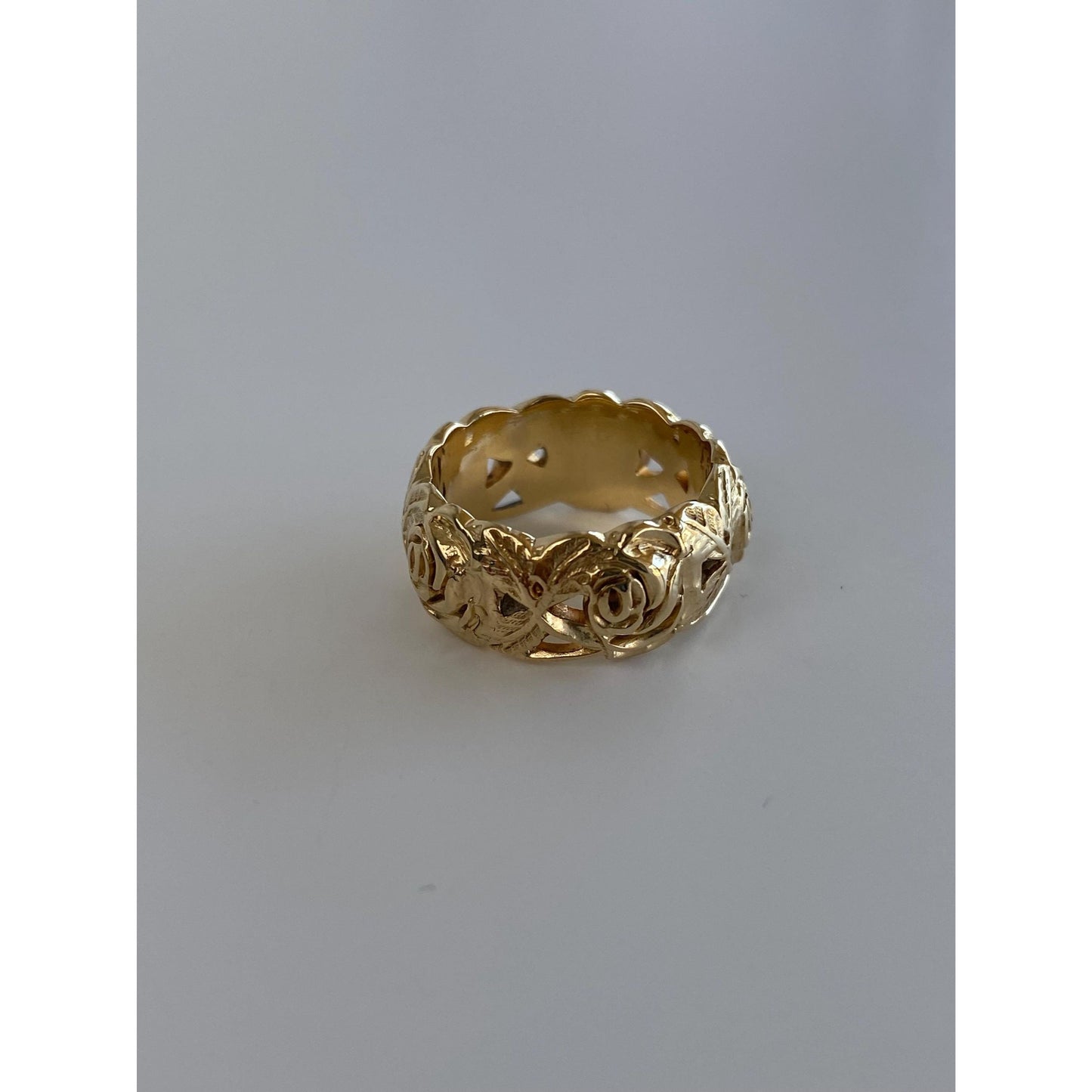 Vintage Solid 14k Yellow Gold Roses Ring Band - Size 4.5