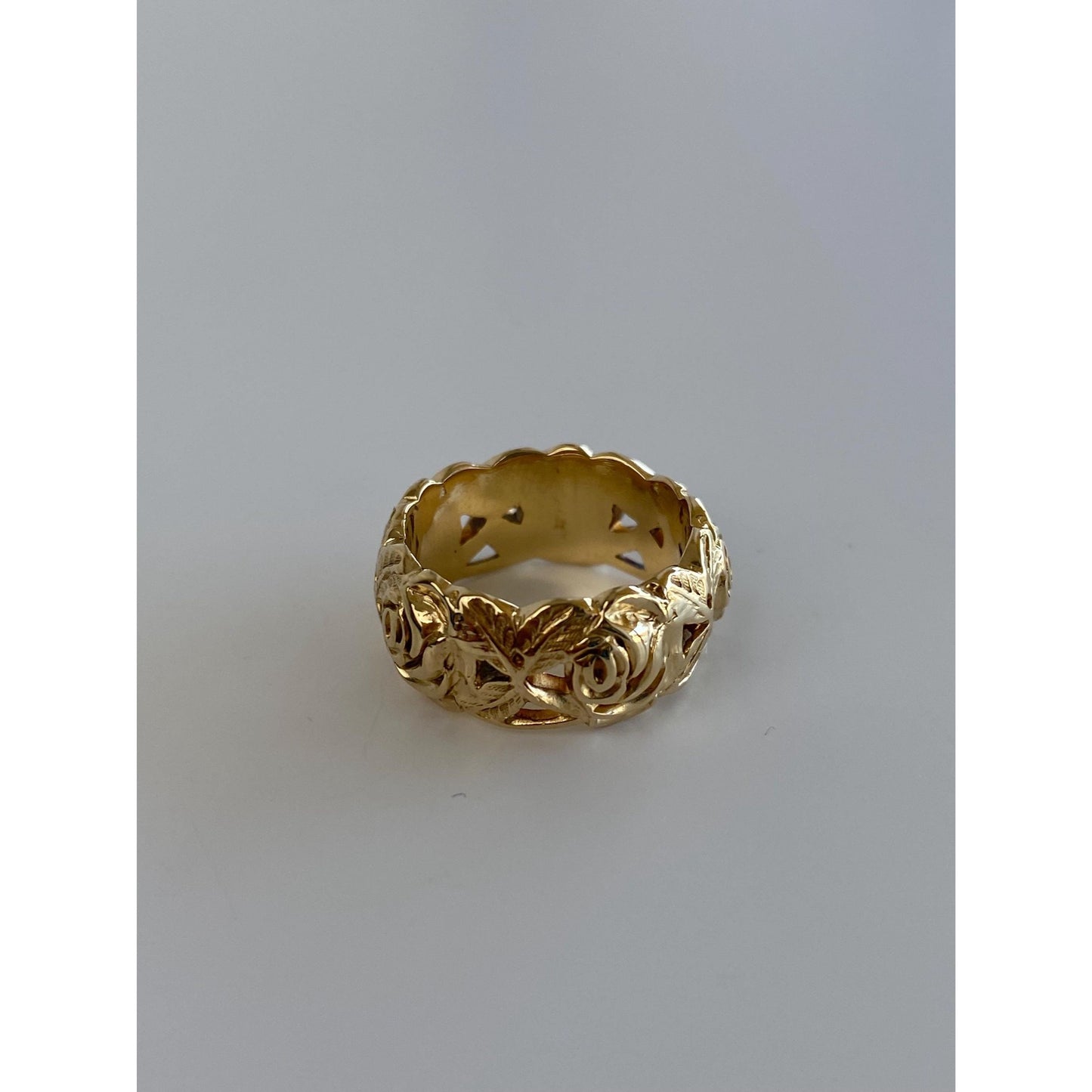 Vintage Solid 14k Yellow Gold Roses Ring Band - Size 4.5