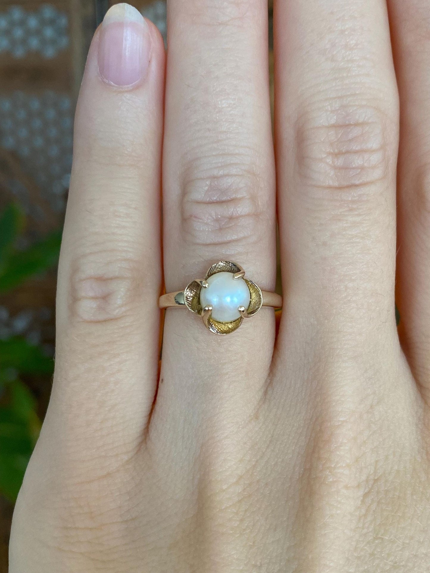 Vintage Solid 10k Yellow Gold Pearl Ring - Size 5.25