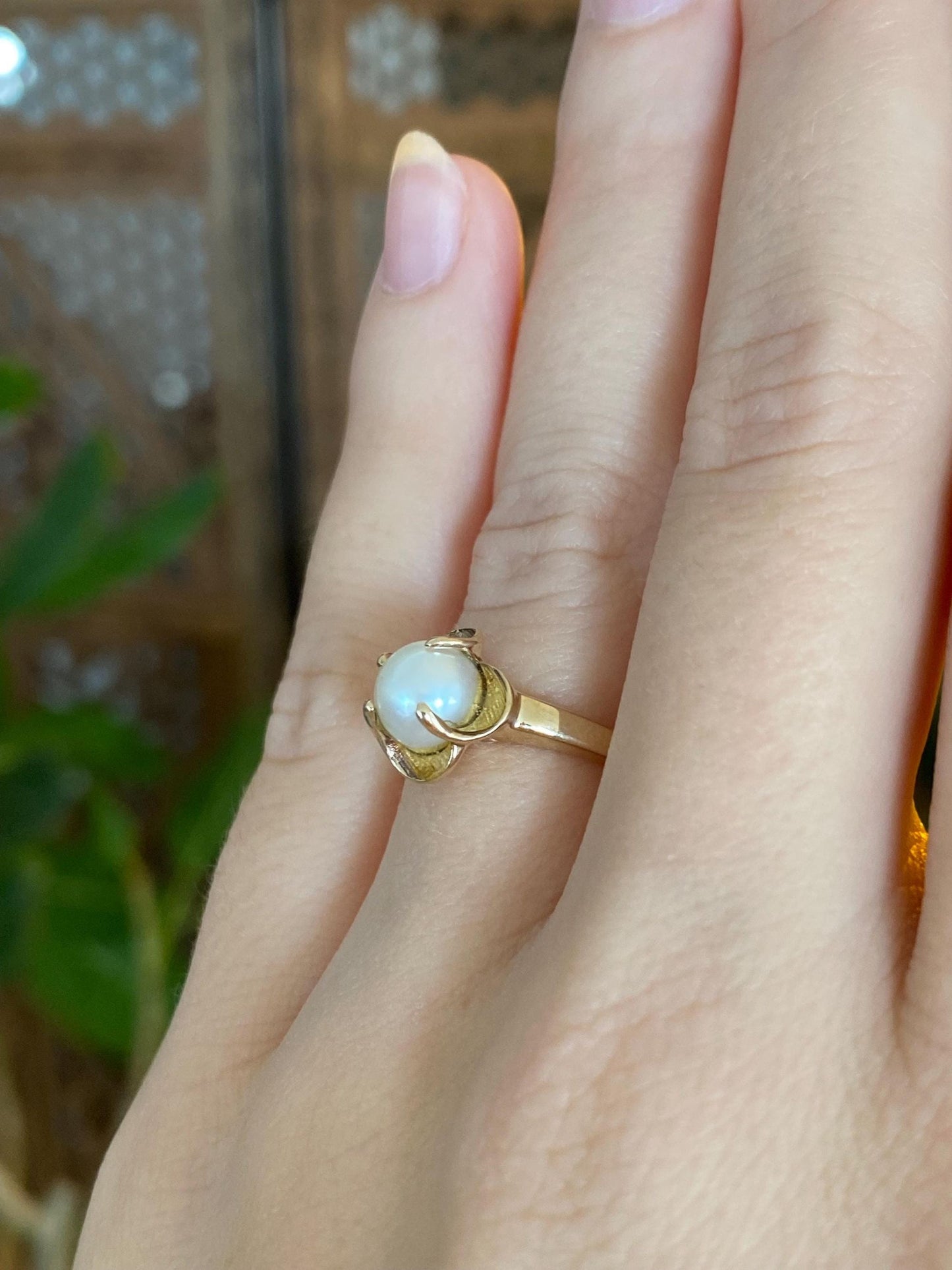 Vintage Solid 10k Yellow Gold Pearl Ring - Size 5.25