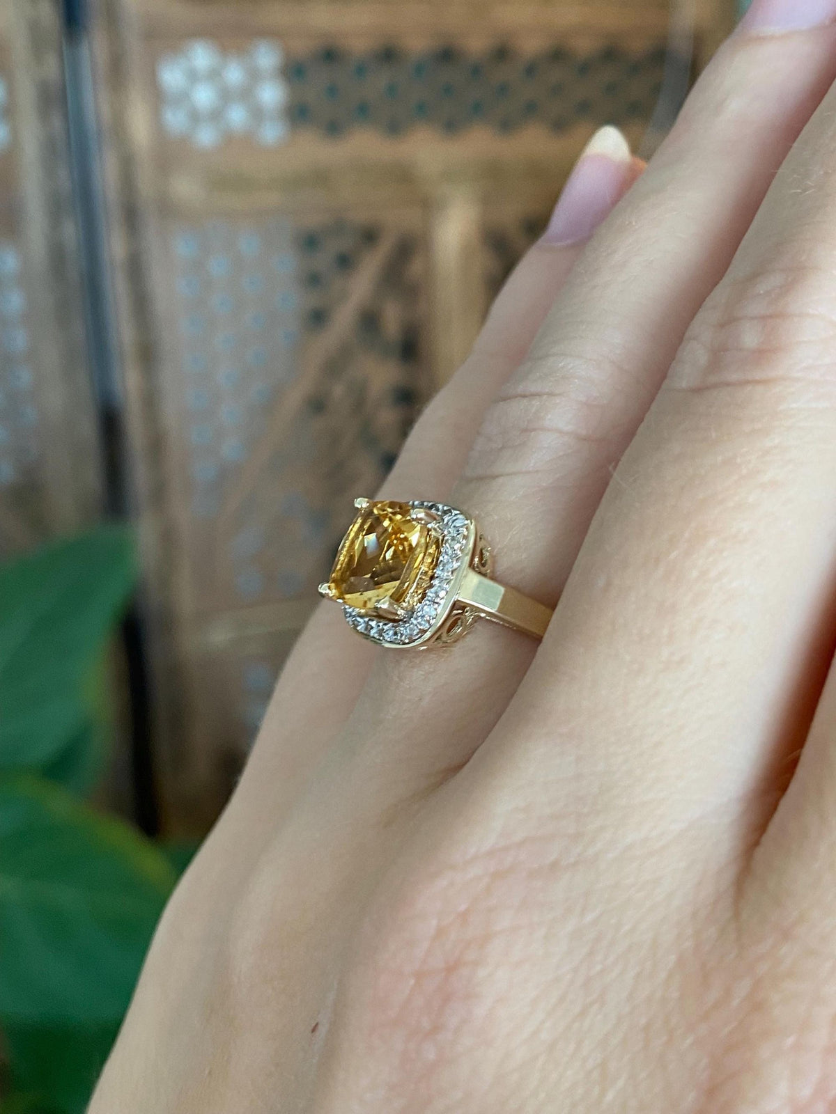 Vintage Solid 14k Yellow Gold Diamond Halo Citrine Ring - Size 6