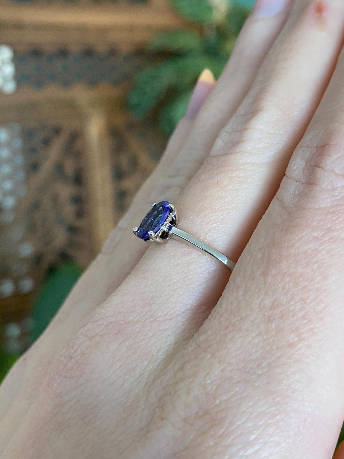 Vintage Solid 10k White Gold Tanzanite Ring - Size 9