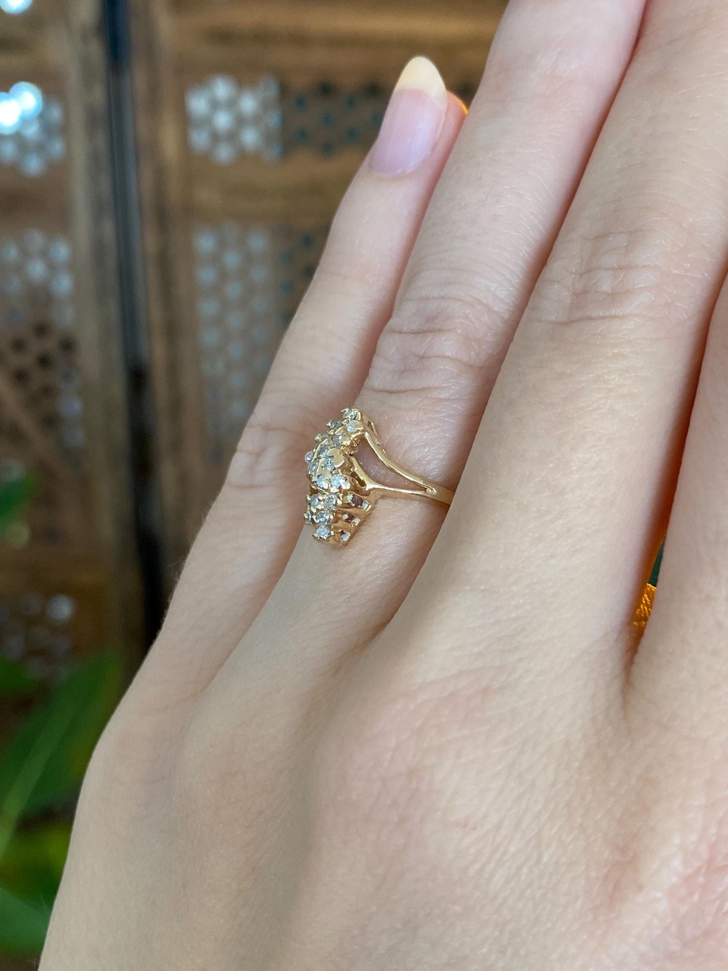 Vintage Solid 14k Yellow Gold Diamond Cluster Twist Ring - Size 4.75