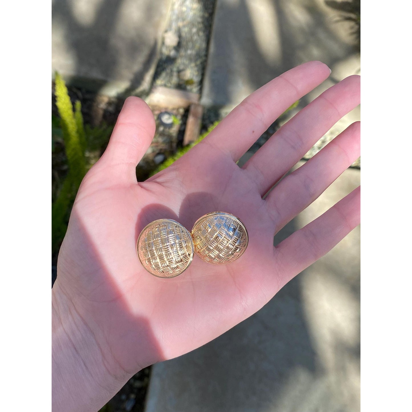 Vintage 14k Yellow Gold Large Basket Weave Pattern Dome Stud Earrings