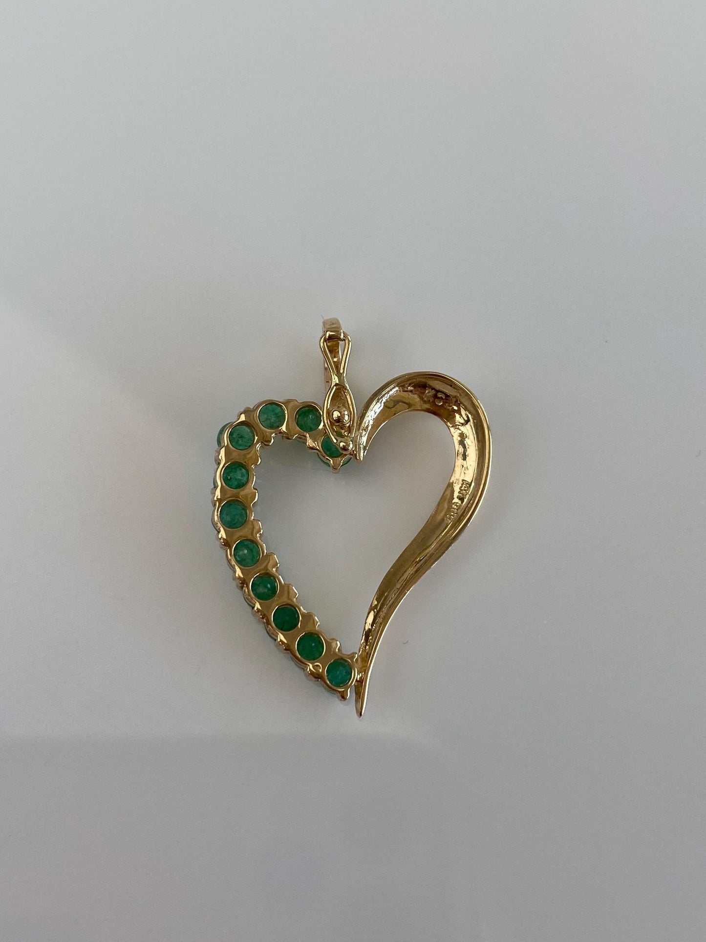 Vintage Solid 14k Yellow Gold Emerald Heart Charm