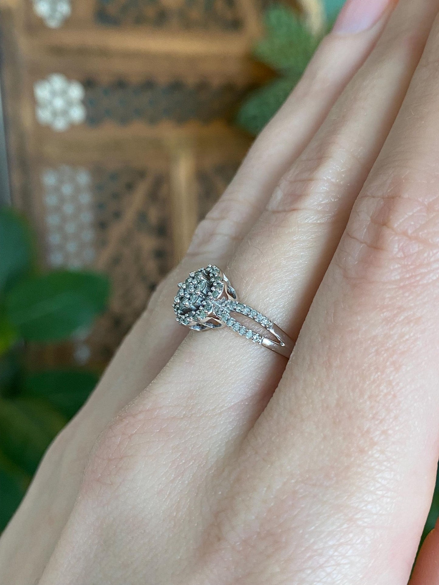 Vintage Solid 14k White Gold Diamond Cluster Flower Ring - Size 6.75