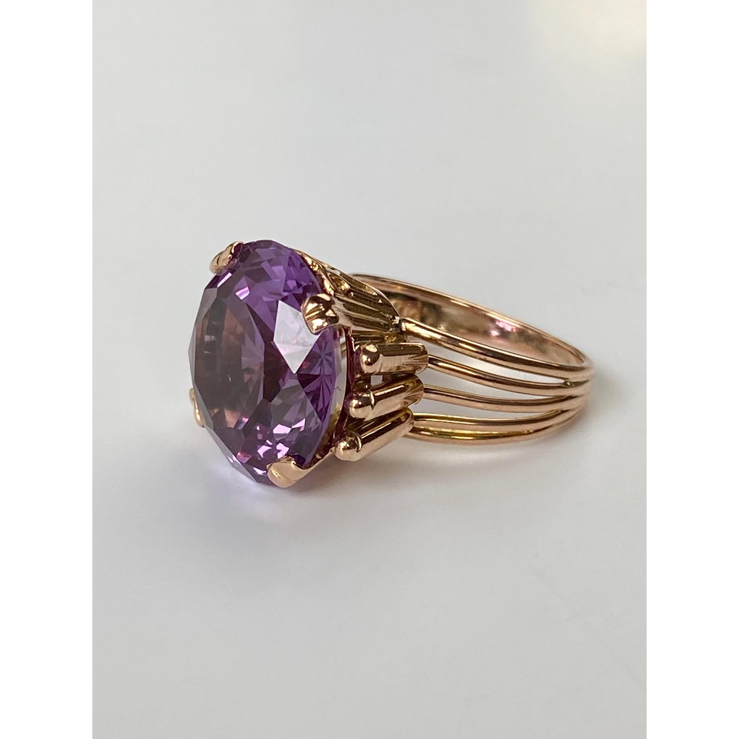 Solid 14k Rosey Gold Purple Color Changing Sapphire Ring - Size 5.5