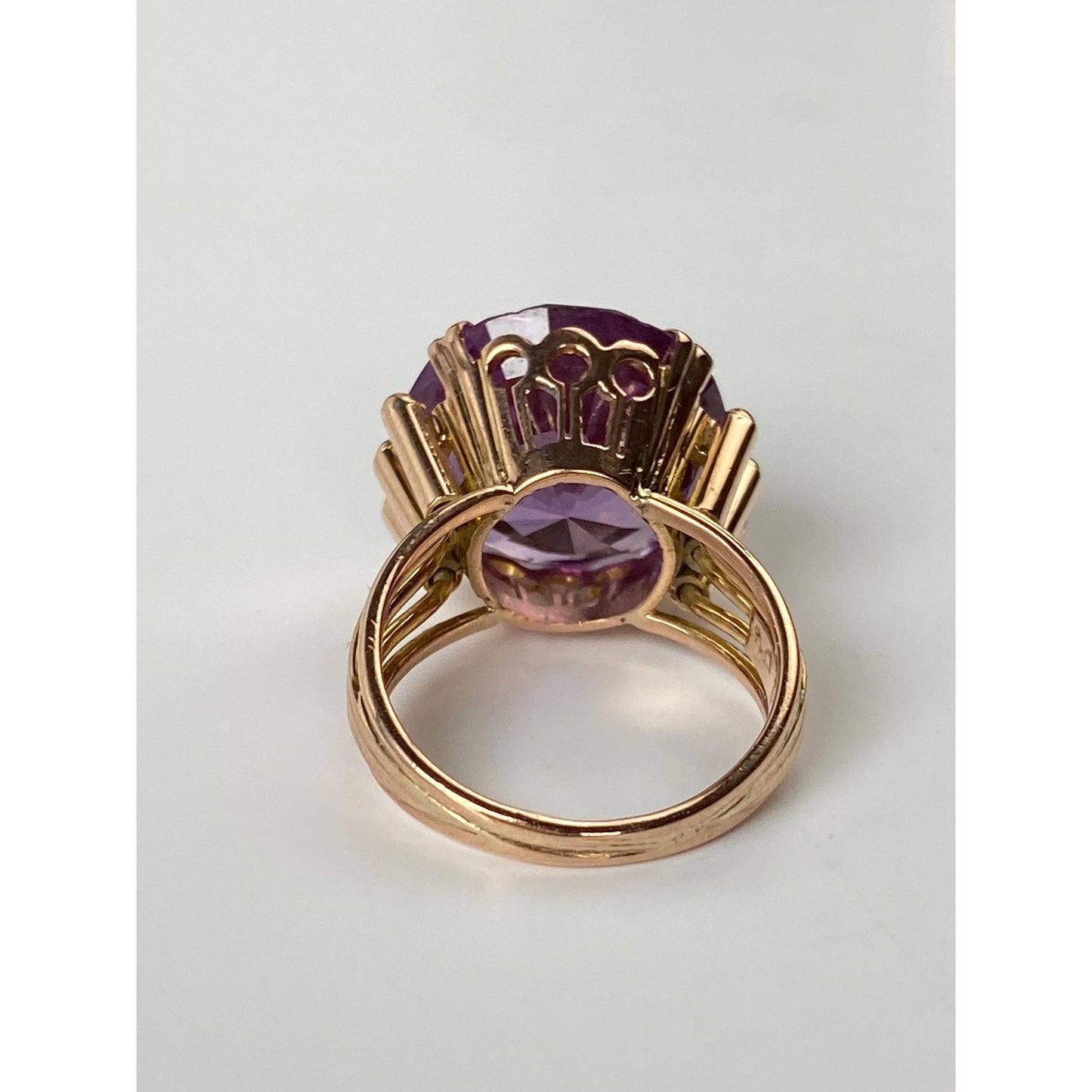 Solid 14k Rosey Gold Purple Color Changing Sapphire Ring - Size 5.5