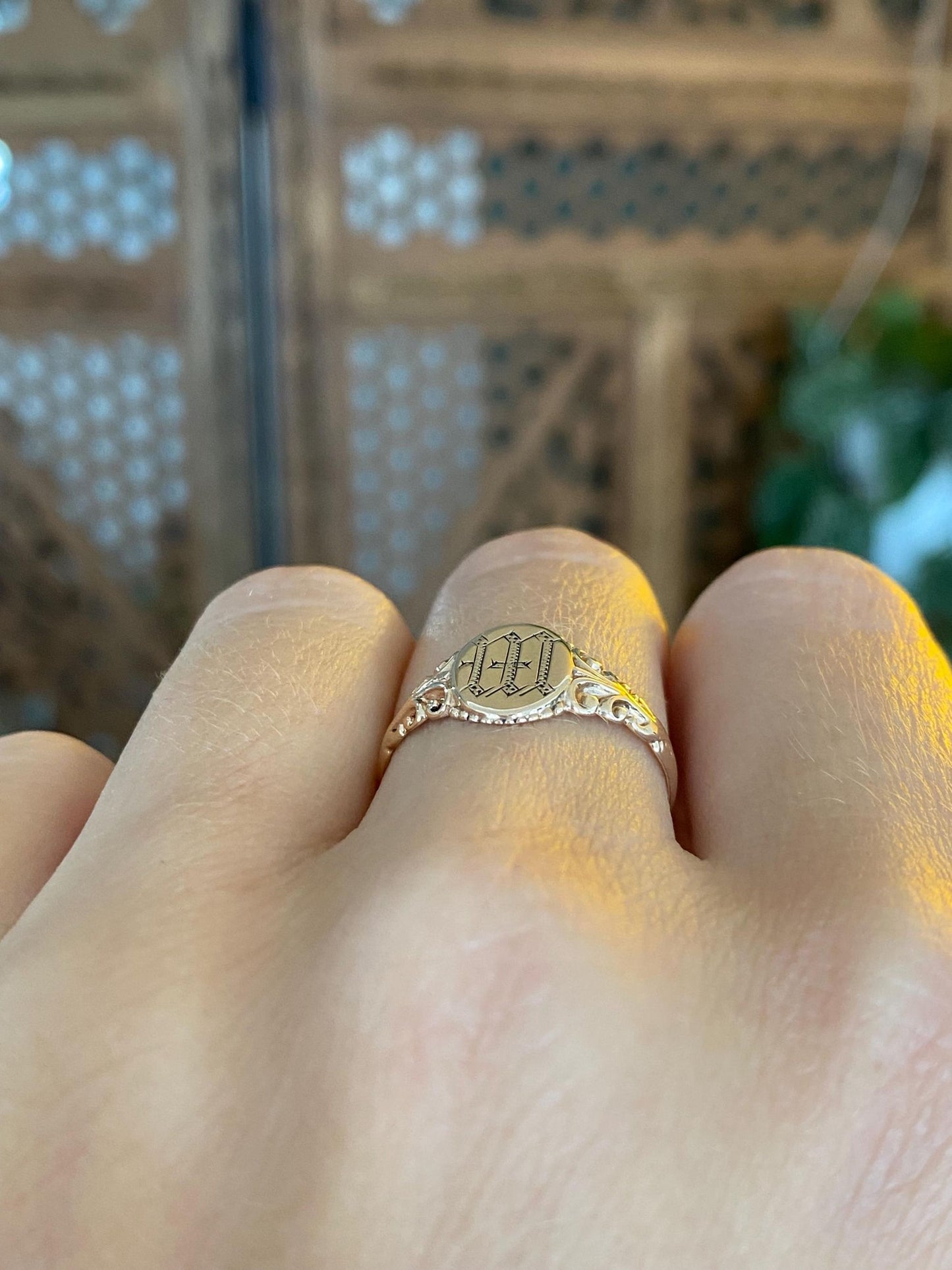 Vintage Solid 10k Rosey Gold Initial Signet Ring - Size 7