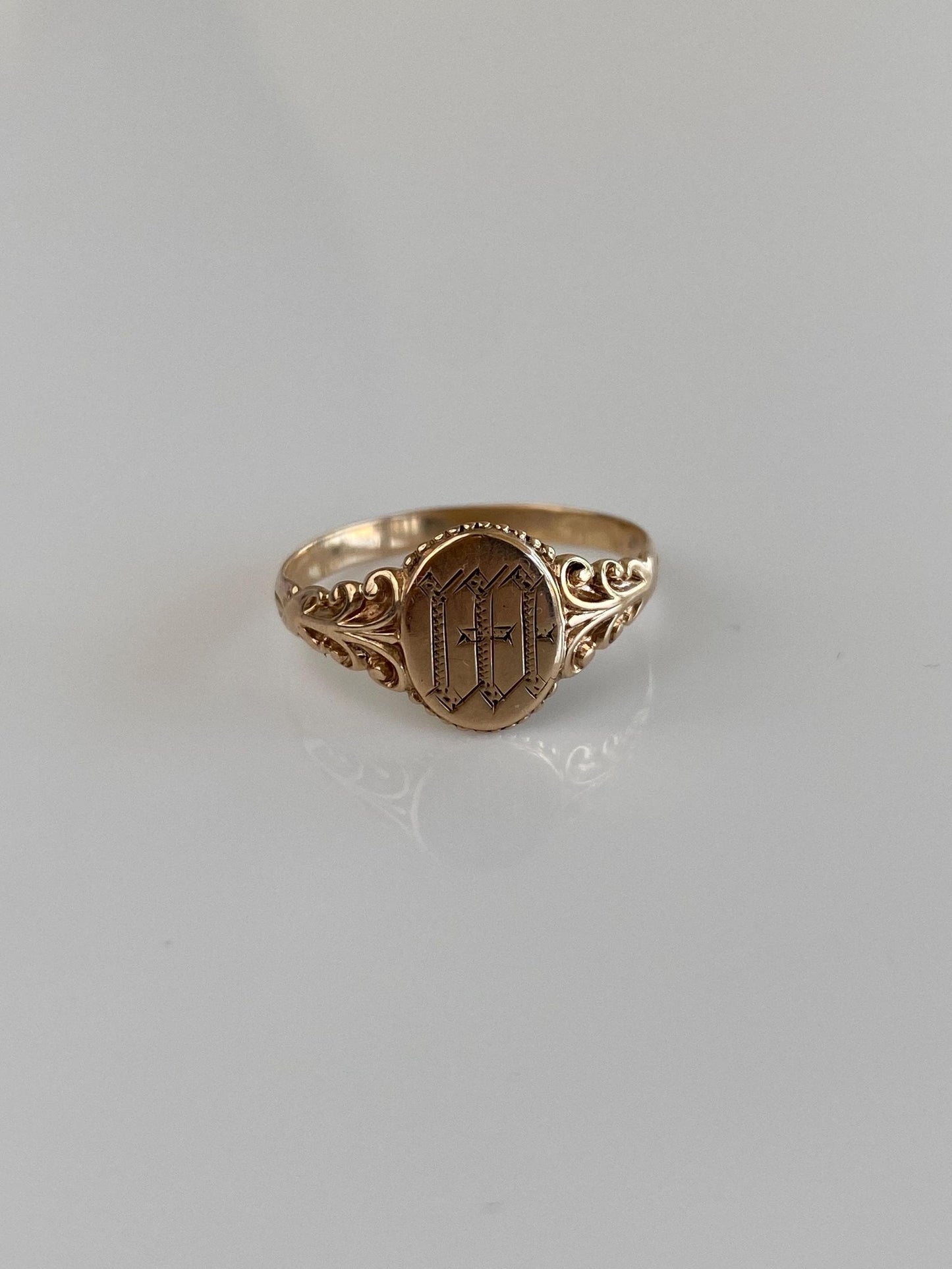 Vintage Solid 10k Rosey Gold Initial Signet Ring - Size 7