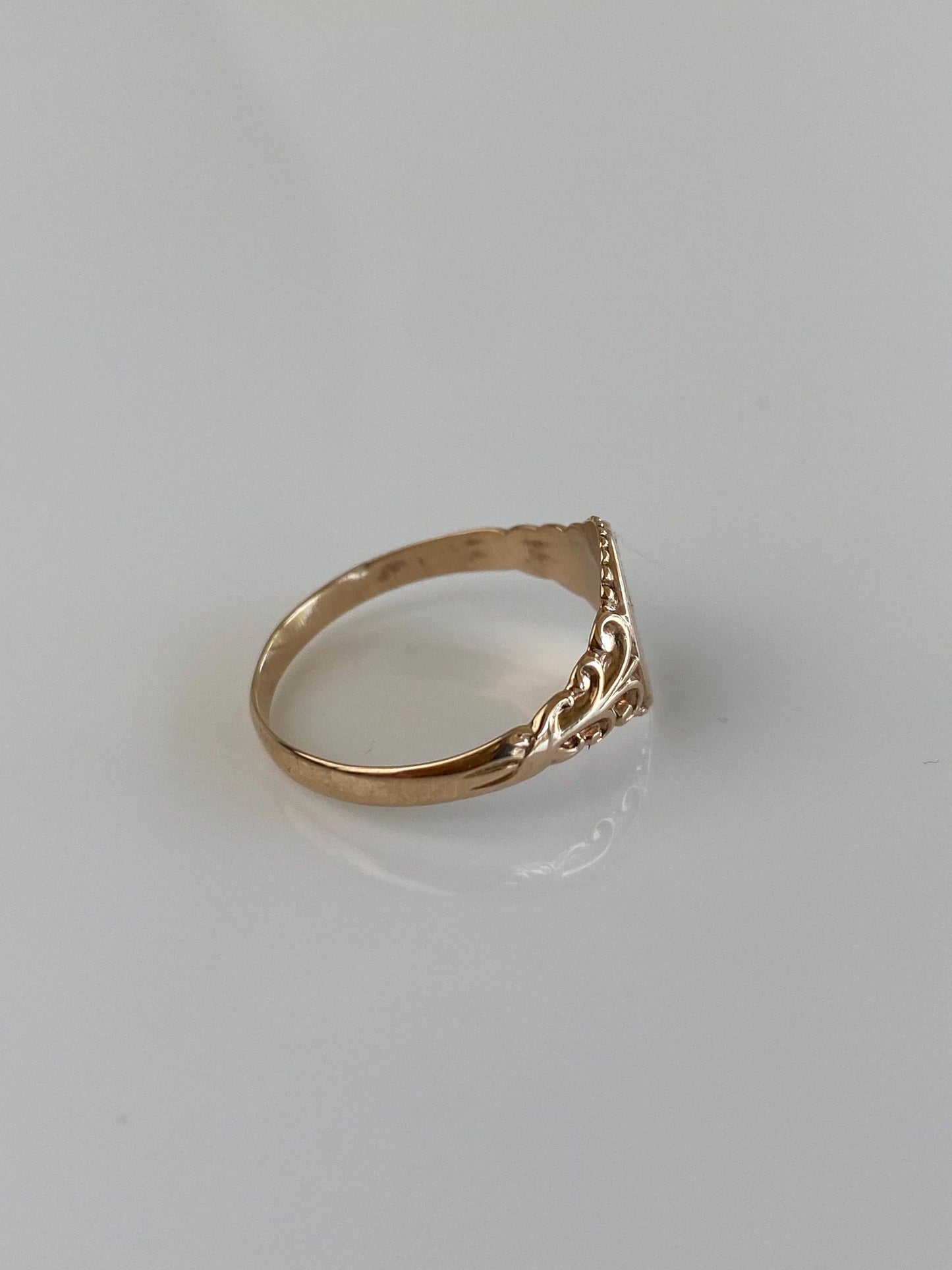 Vintage Solid 10k Rosey Gold Initial Signet Ring - Size 7