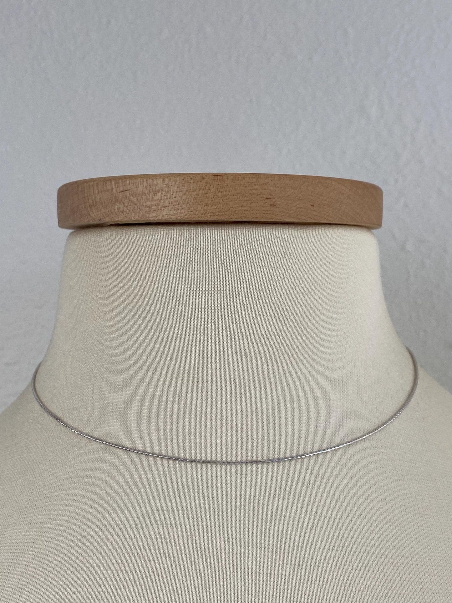 Vintage Solid 14k White Gold Textured Snake Chain Necklace - 15.75 inches