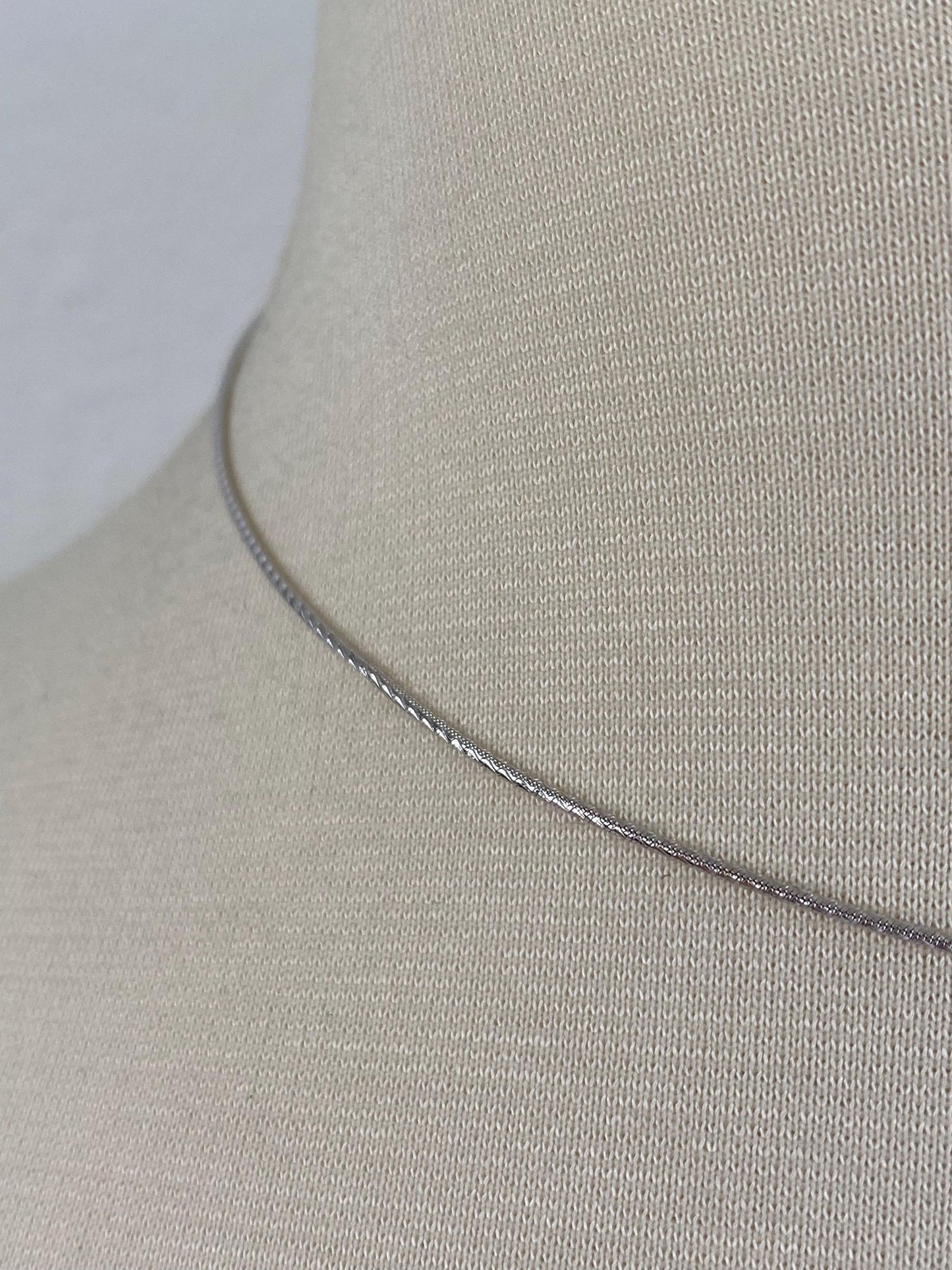 Vintage Solid 14k White Gold Textured Snake Chain Necklace - 15.75 inches
