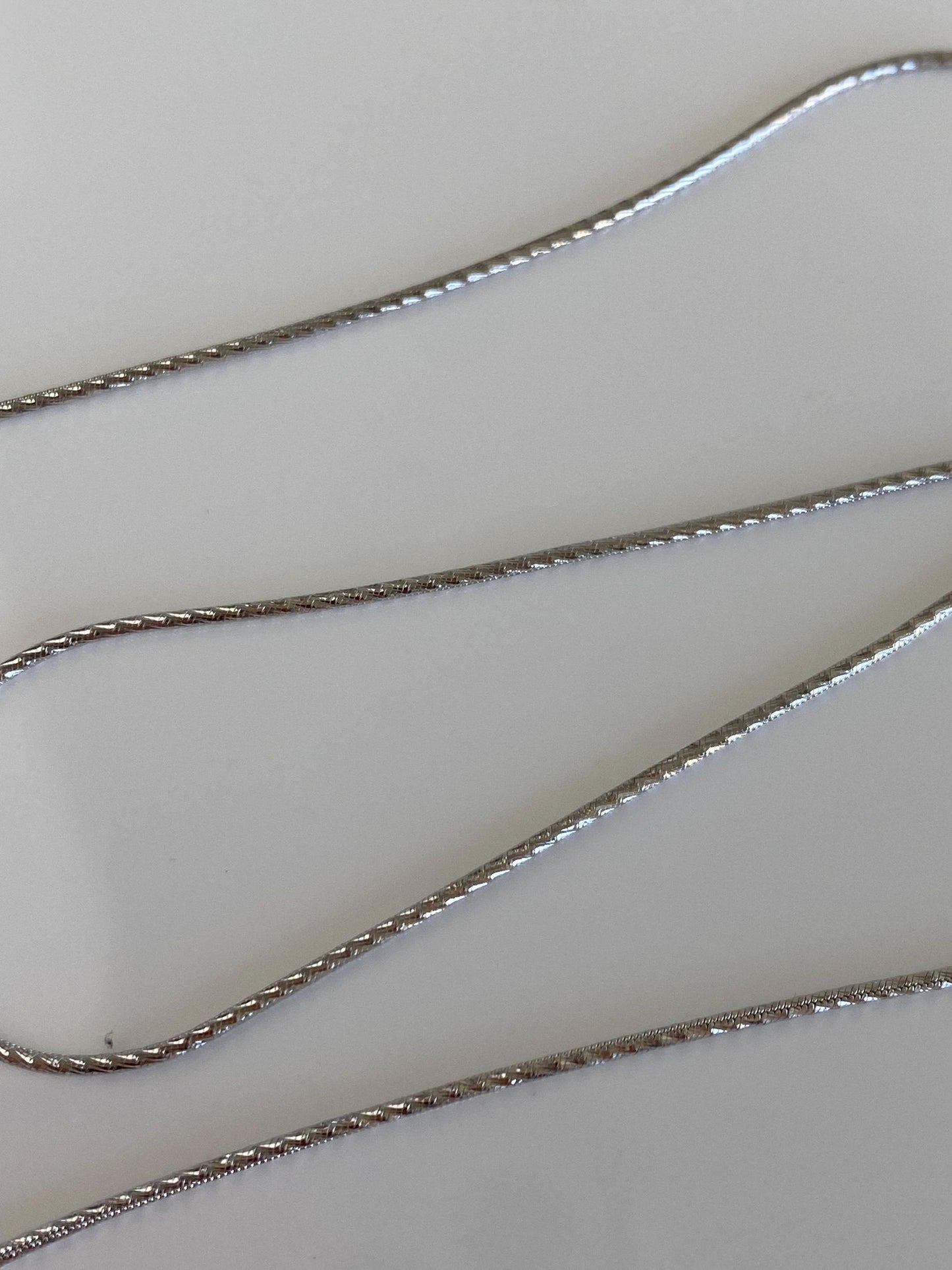 Vintage Solid 14k White Gold Textured Snake Chain Necklace - 15.75 inches
