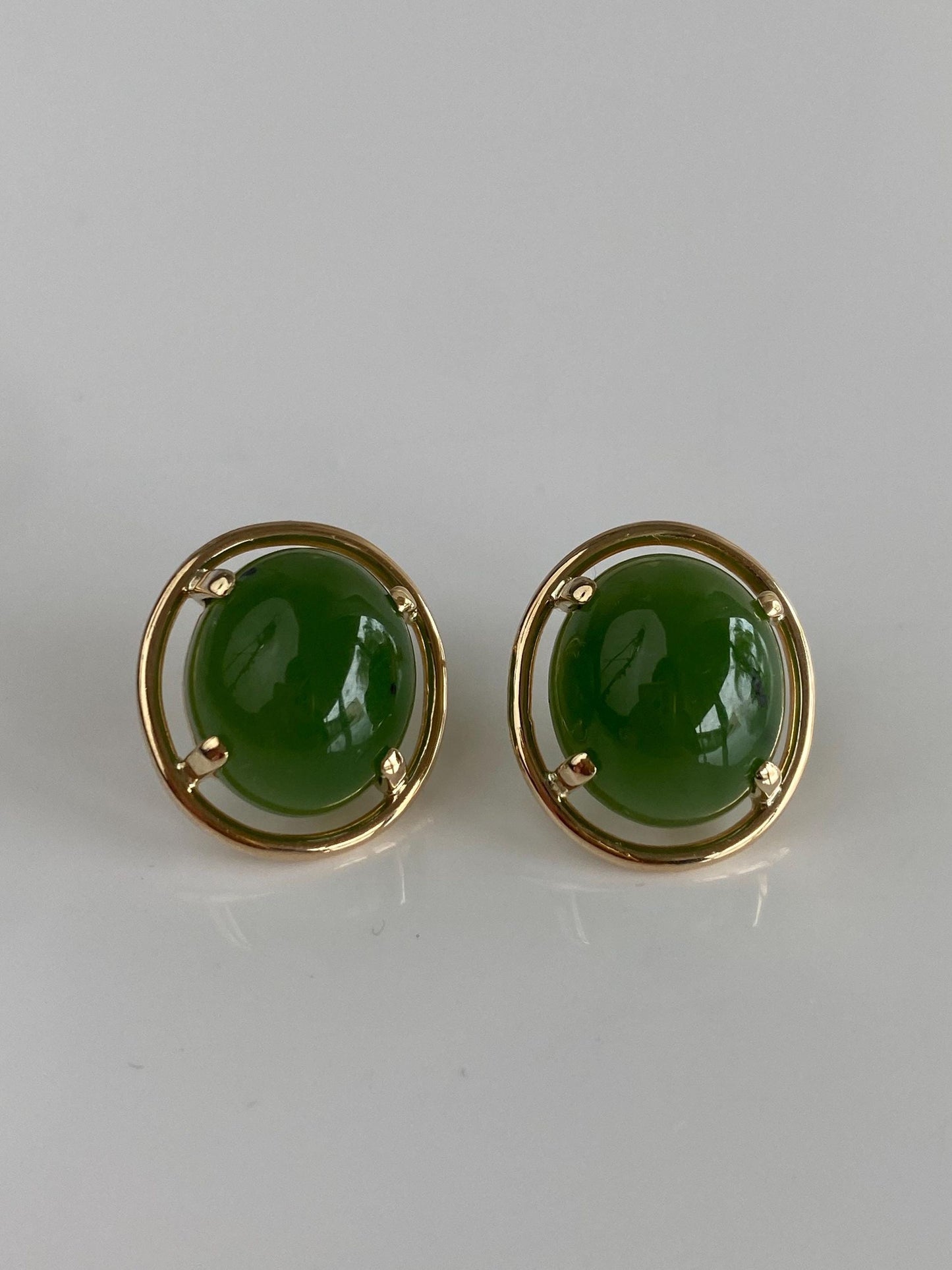 Vintage Solid 14k Yellow Gold Nephrite Stud Earrings