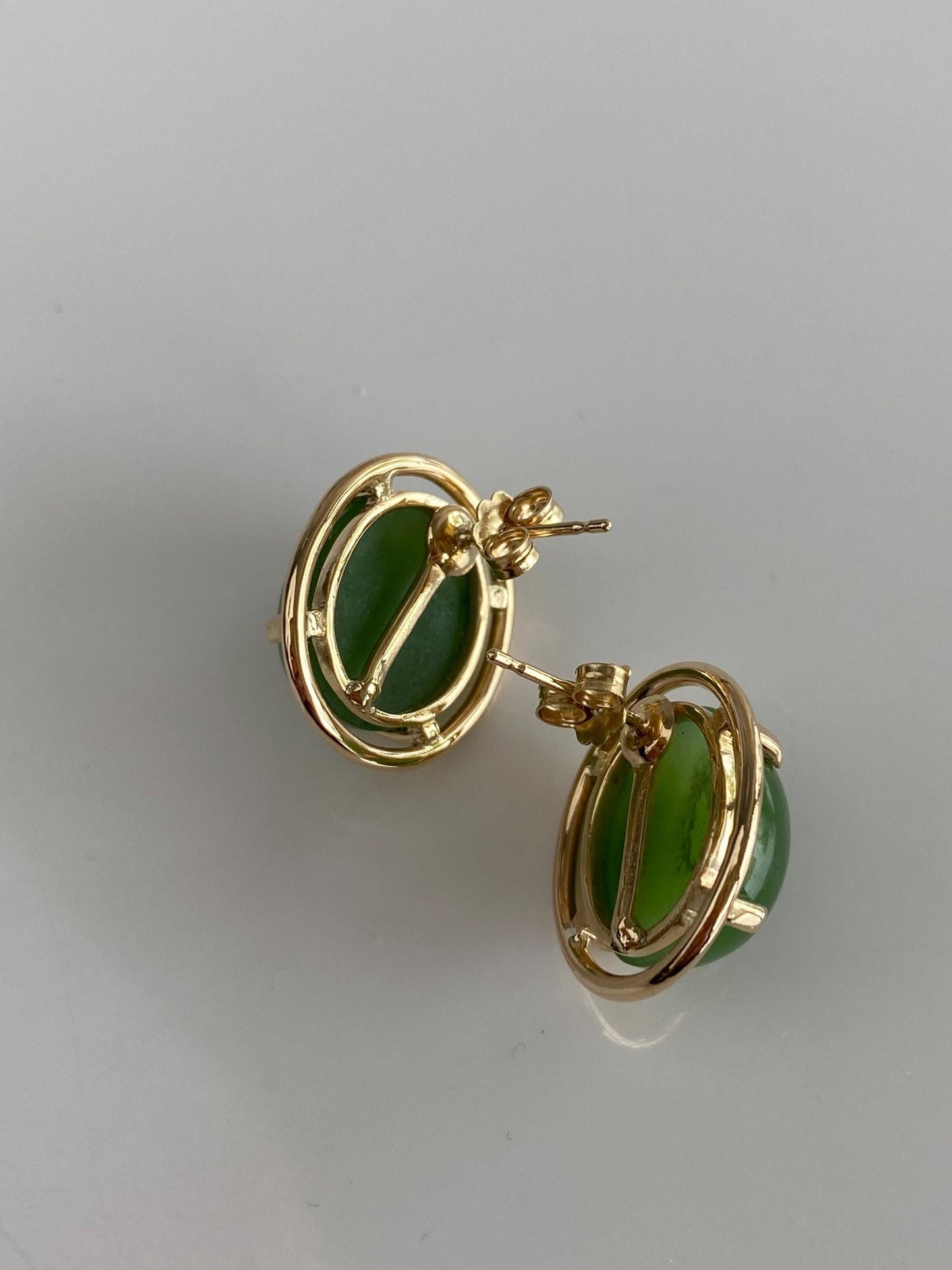 Vintage Solid 14k Yellow Gold Nephrite Stud Earrings