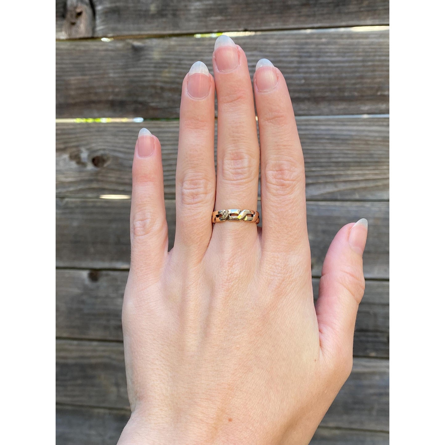 Vintage Solid 14k Yellow Gold Chain Style Ring - Size 6.5