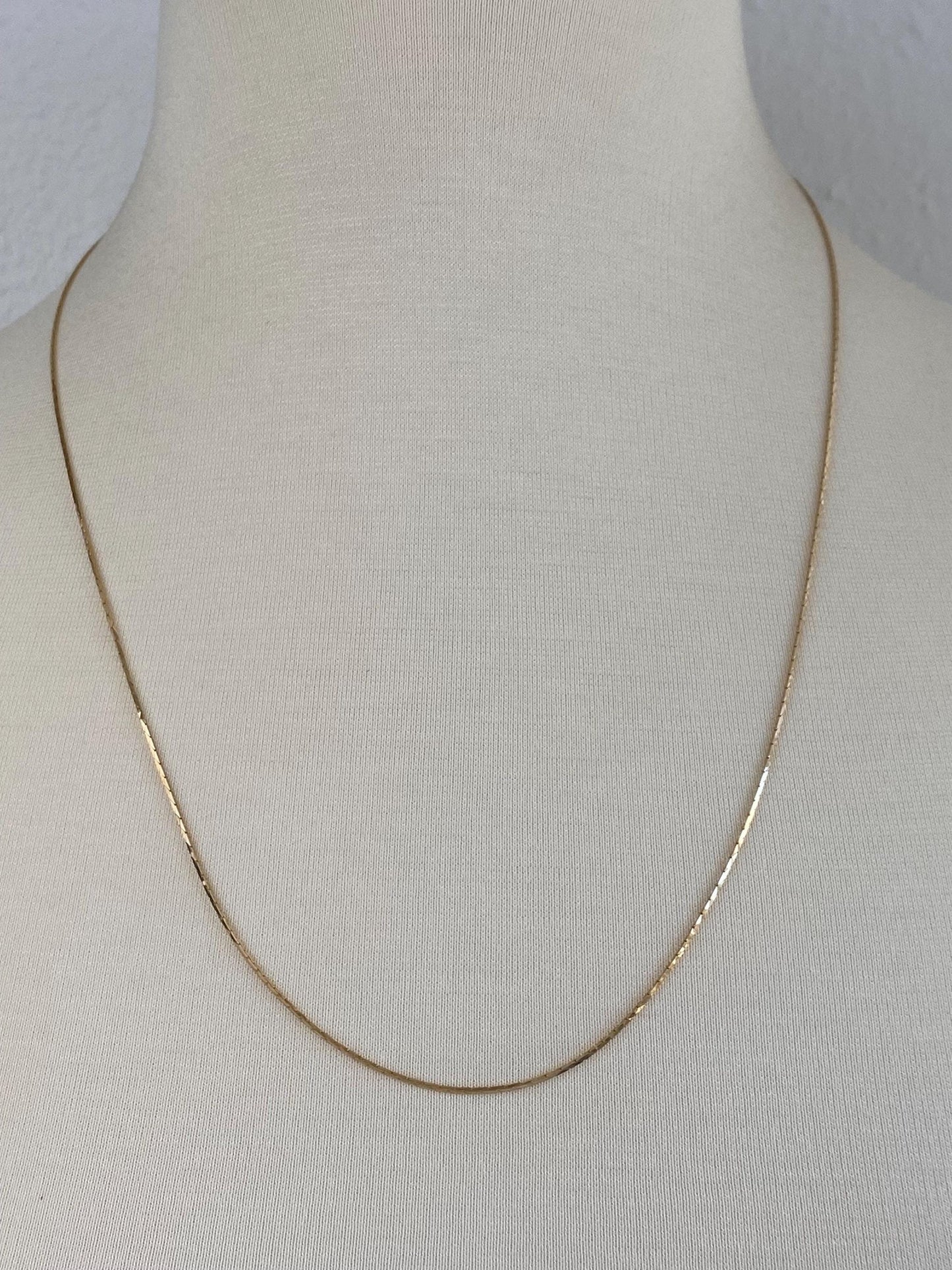 Vintage Solid 14k Yellow Gold Slim Triangle Link Chain Necklace - 23.75 inches