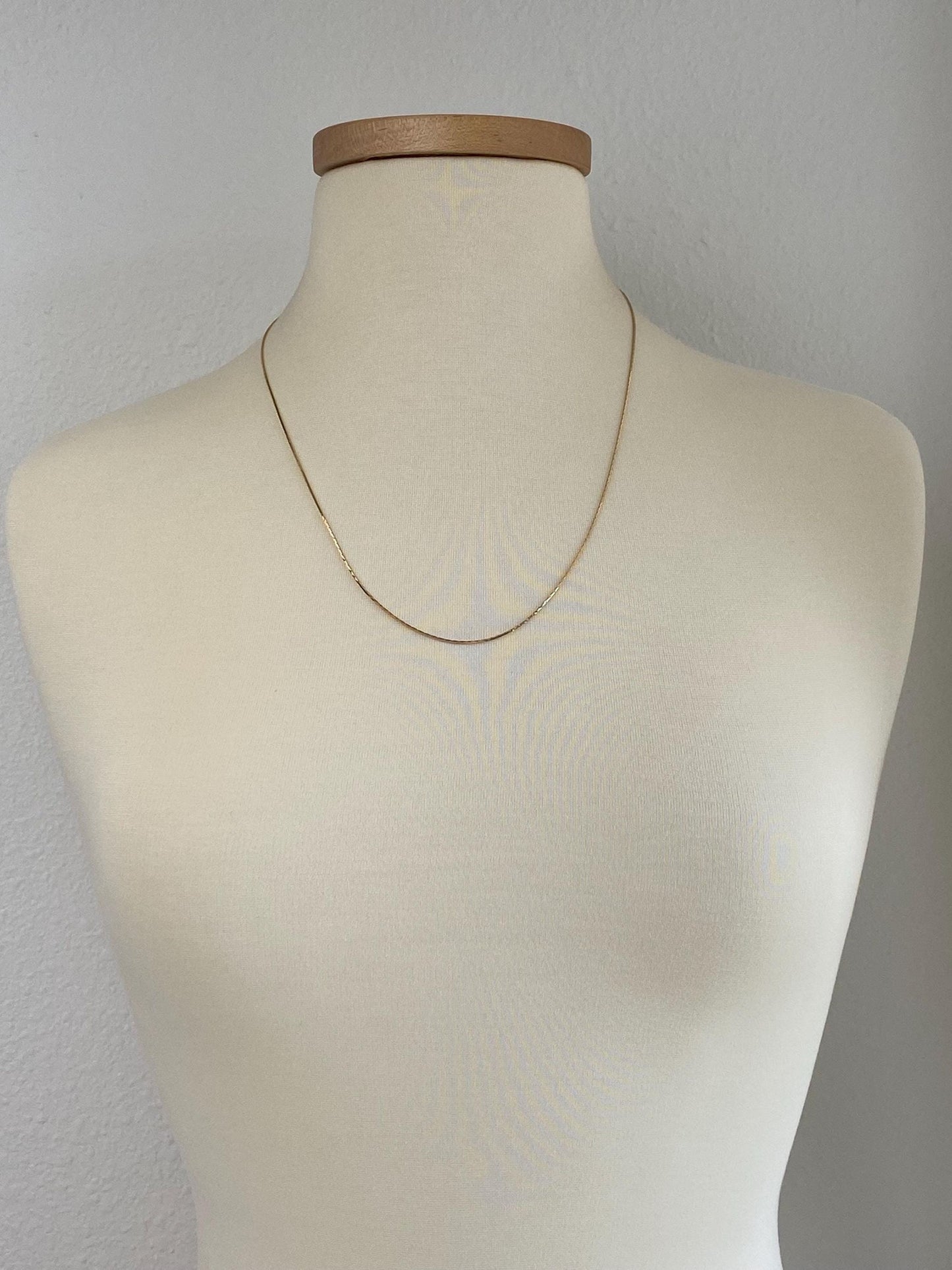 Vintage Solid 14k Yellow Gold Slim Triangle Link Chain Necklace - 23.75 inches