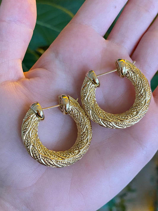 Vintage 18k Yellow Gold Chunky Designed Hoop Earrings