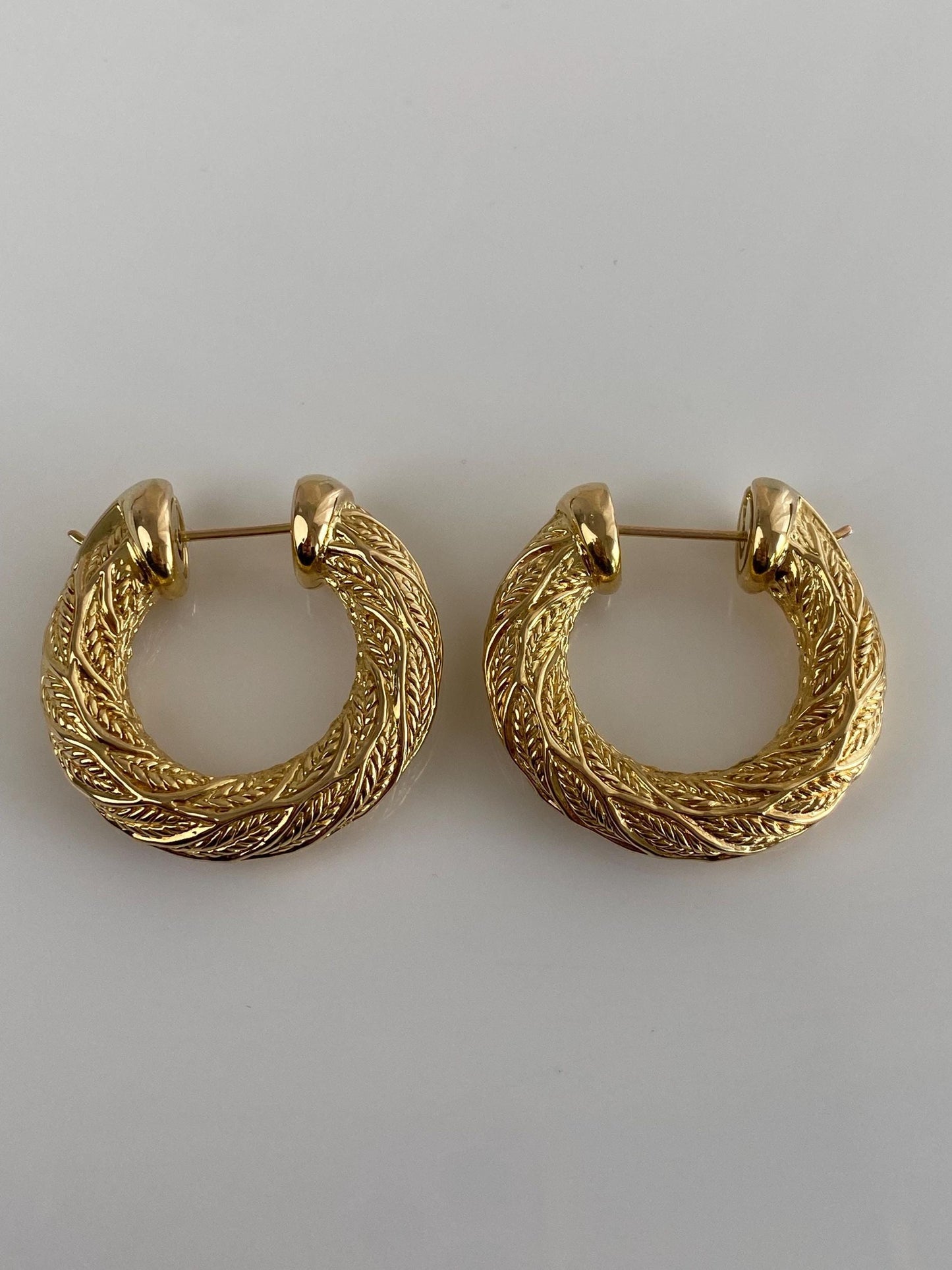 Vintage 18k Yellow Gold Chunky Designed Hoop Earrings