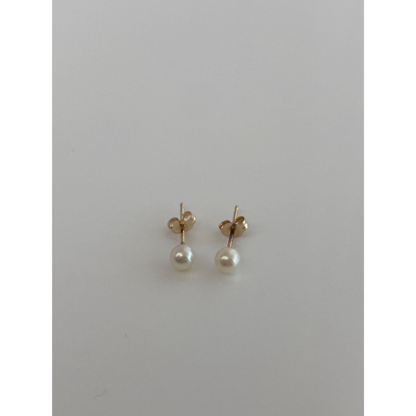 Vintage Solid 14k Yellow Gold Little Pearl Stud Earrings