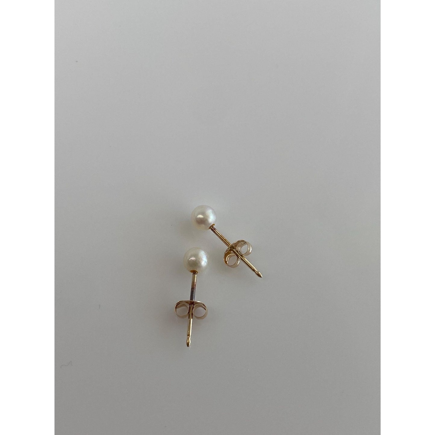 Vintage Solid 14k Yellow Gold Little Pearl Stud Earrings
