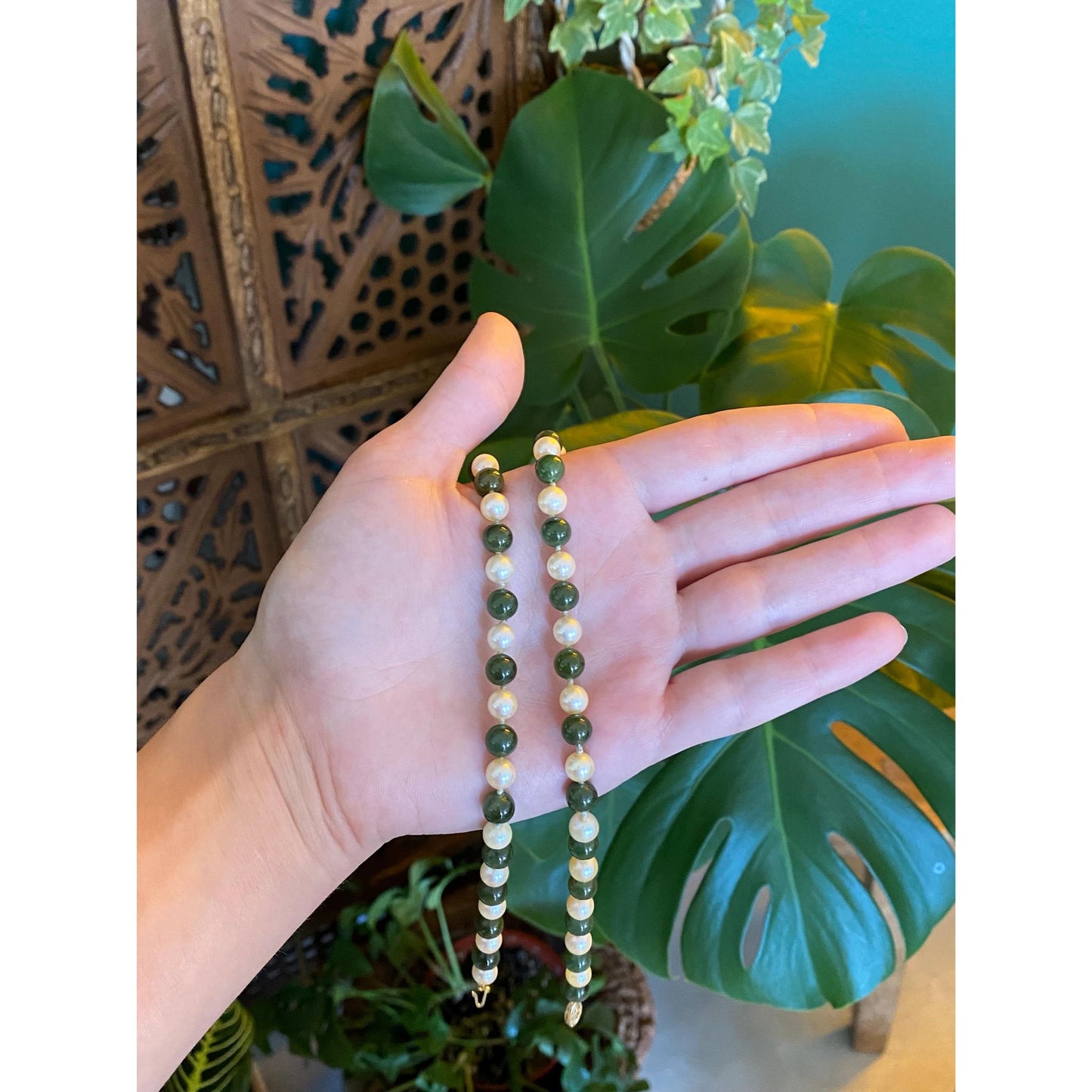 Vintage Solid 10k Yellow Gold Pearl Nephrite Beaded Necklace - 16.25 inches