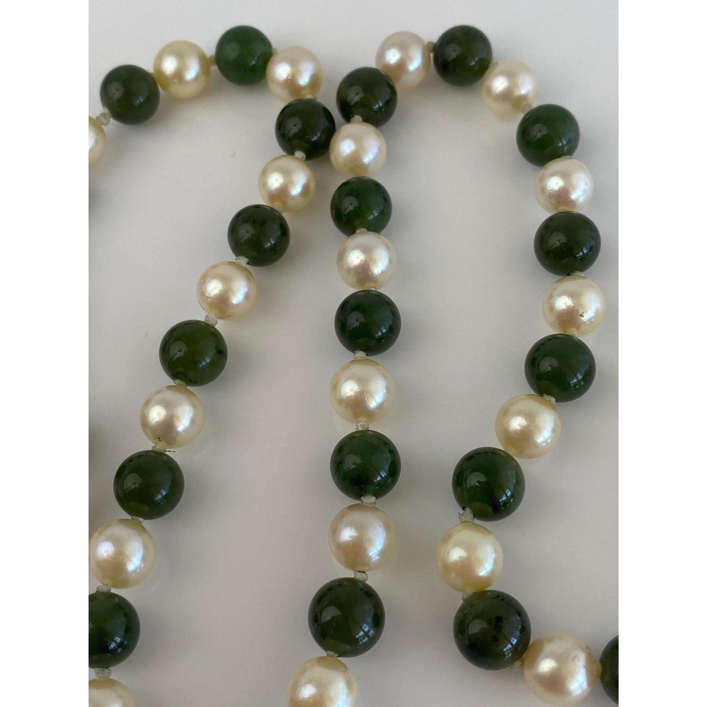 Vintage Solid 10k Yellow Gold Pearl Nephrite Beaded Necklace - 16.25 inches
