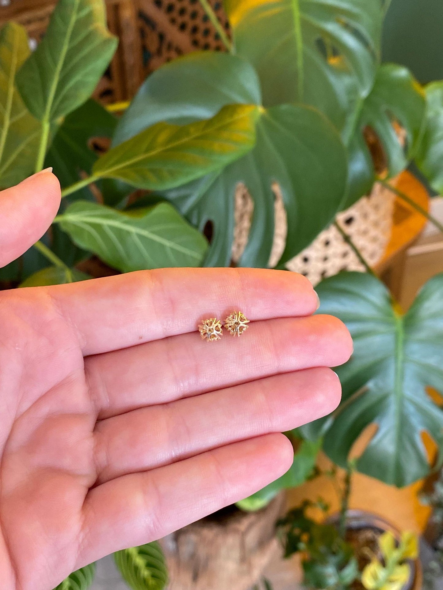Vintage Solid 14k Yellow Gold Open Work Ball Stud Earrings