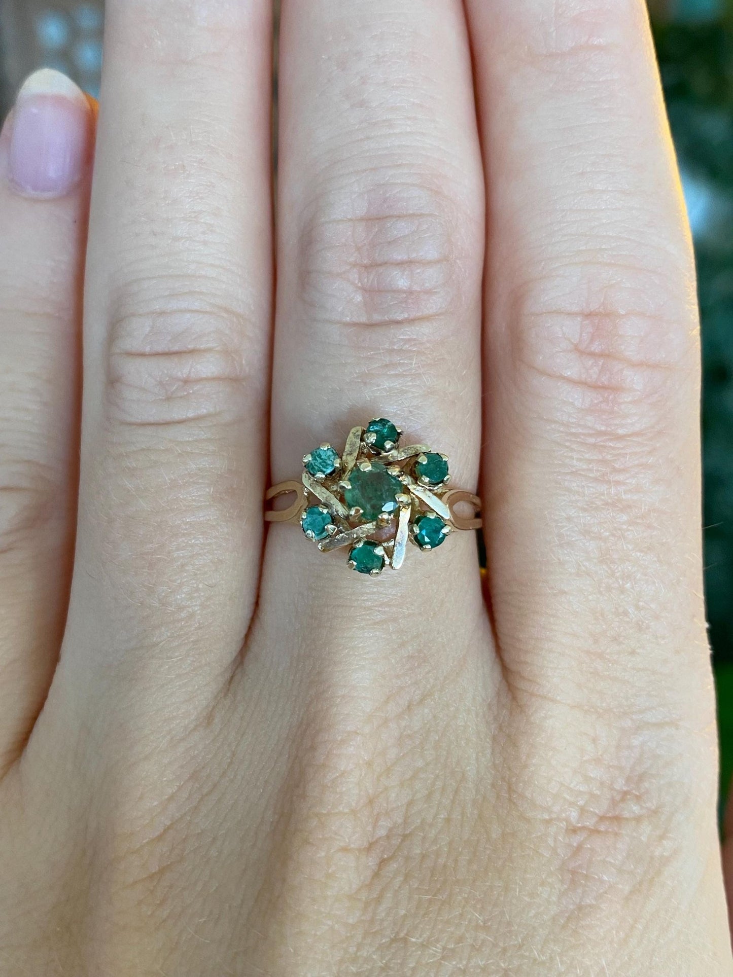 Vintage Solid 14k Yellow Gold Emerald Cluster Ring - Size 7.25