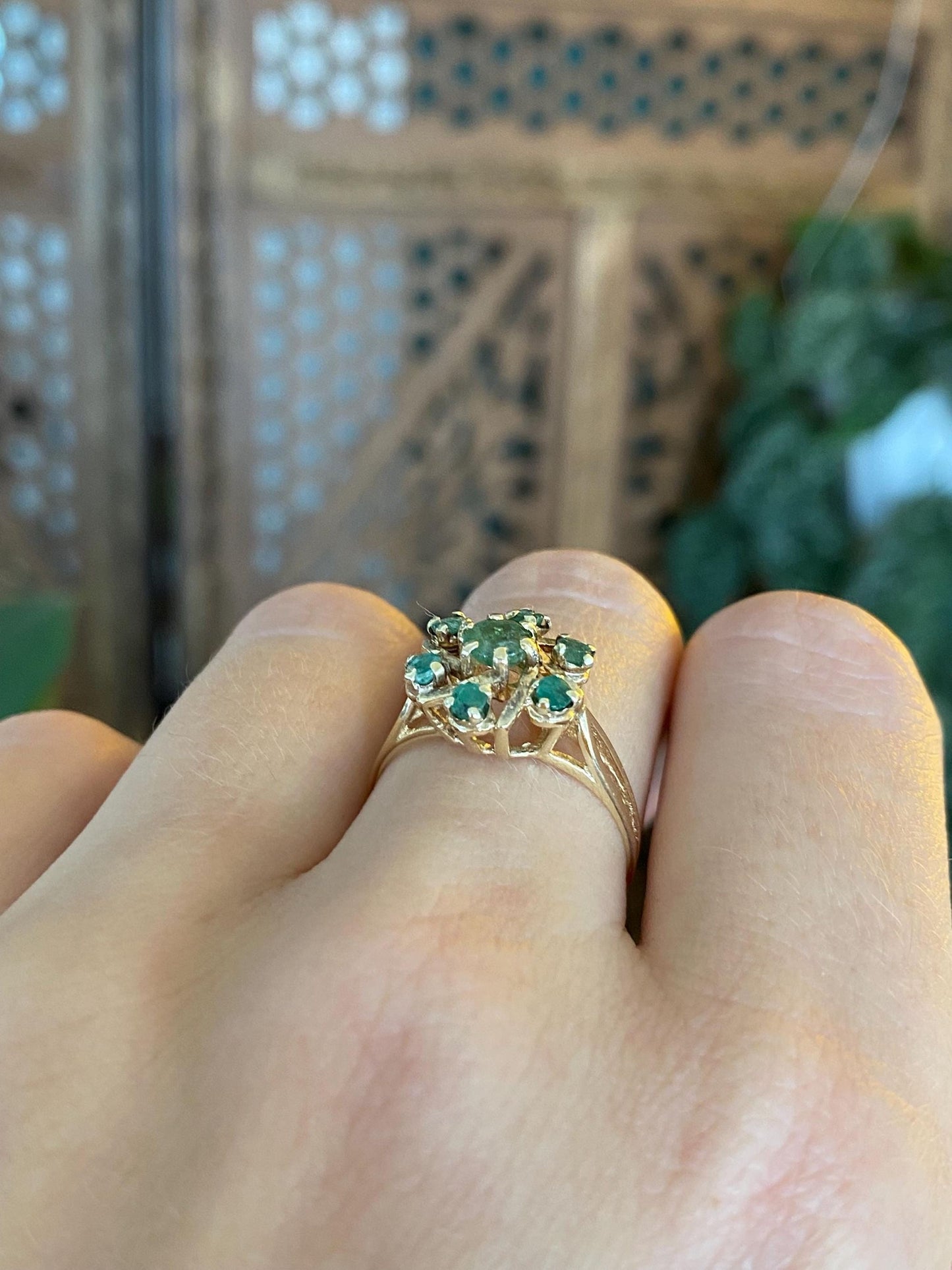 Vintage Solid 14k Yellow Gold Emerald Cluster Ring - Size 7.25