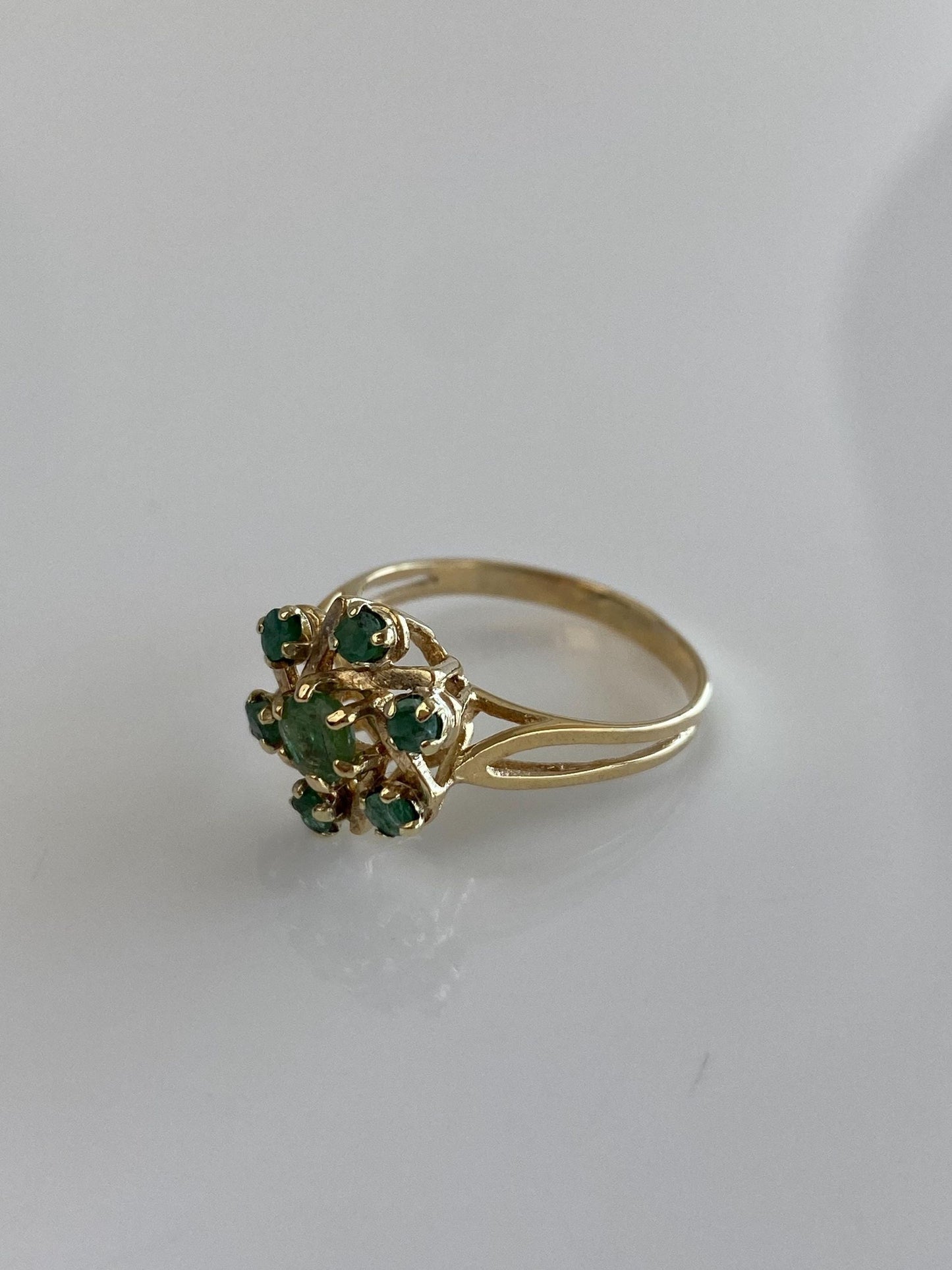 Vintage Solid 14k Yellow Gold Emerald Cluster Ring - Size 7.25
