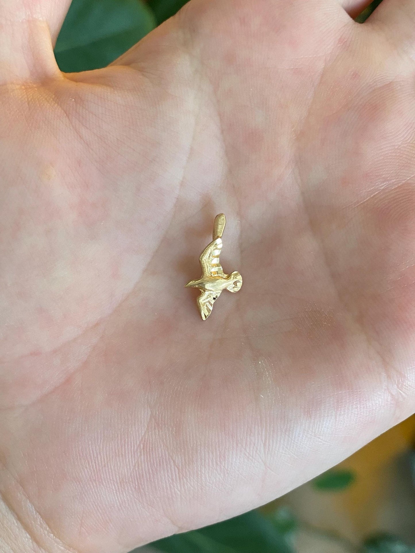 Vintage Solid 14k Yellow Gold Diamond Cut Bird Charm
