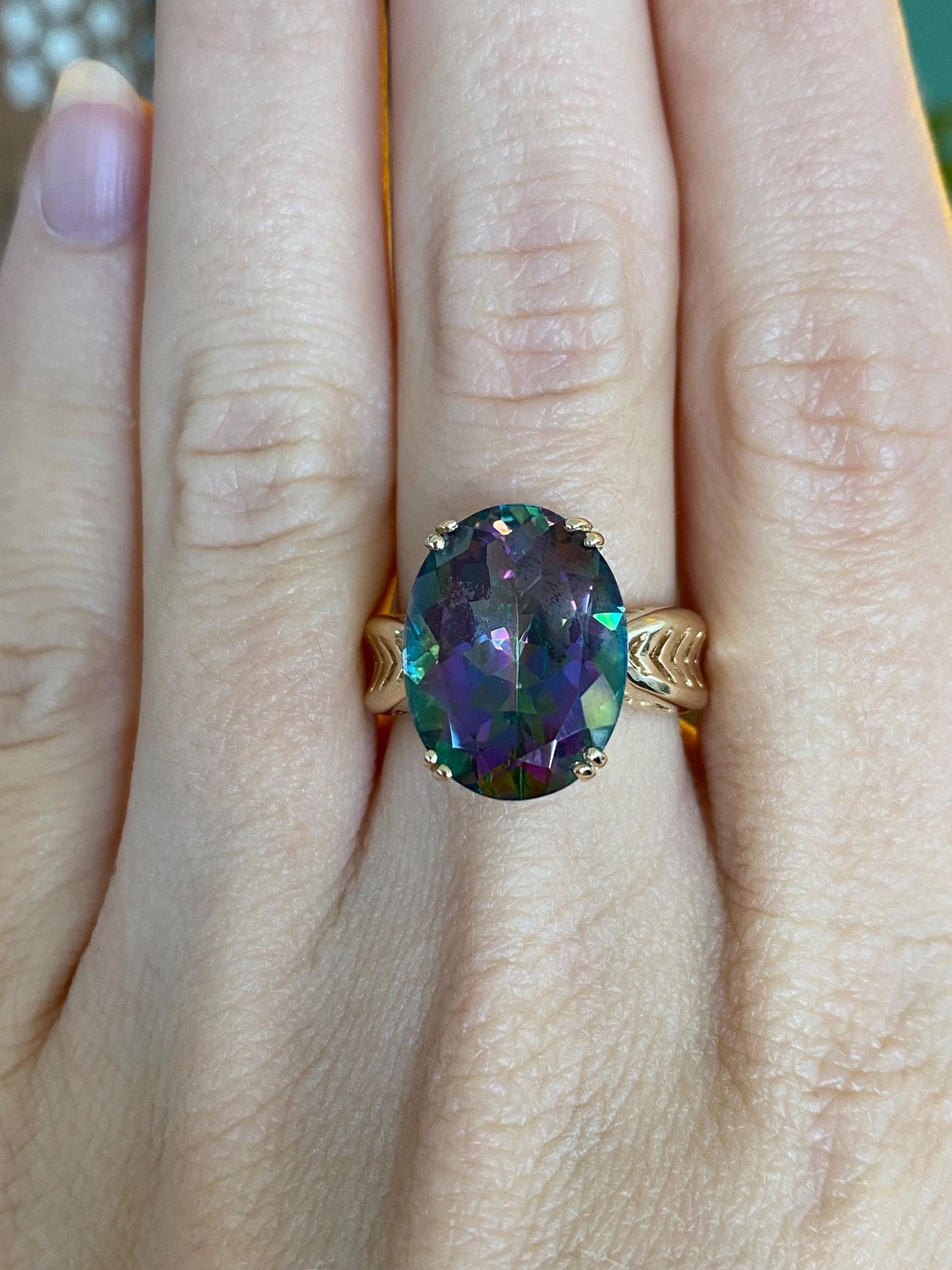 Vintage Solid 14k Yellow Gold Mystic Topaz Ring - Size 6
