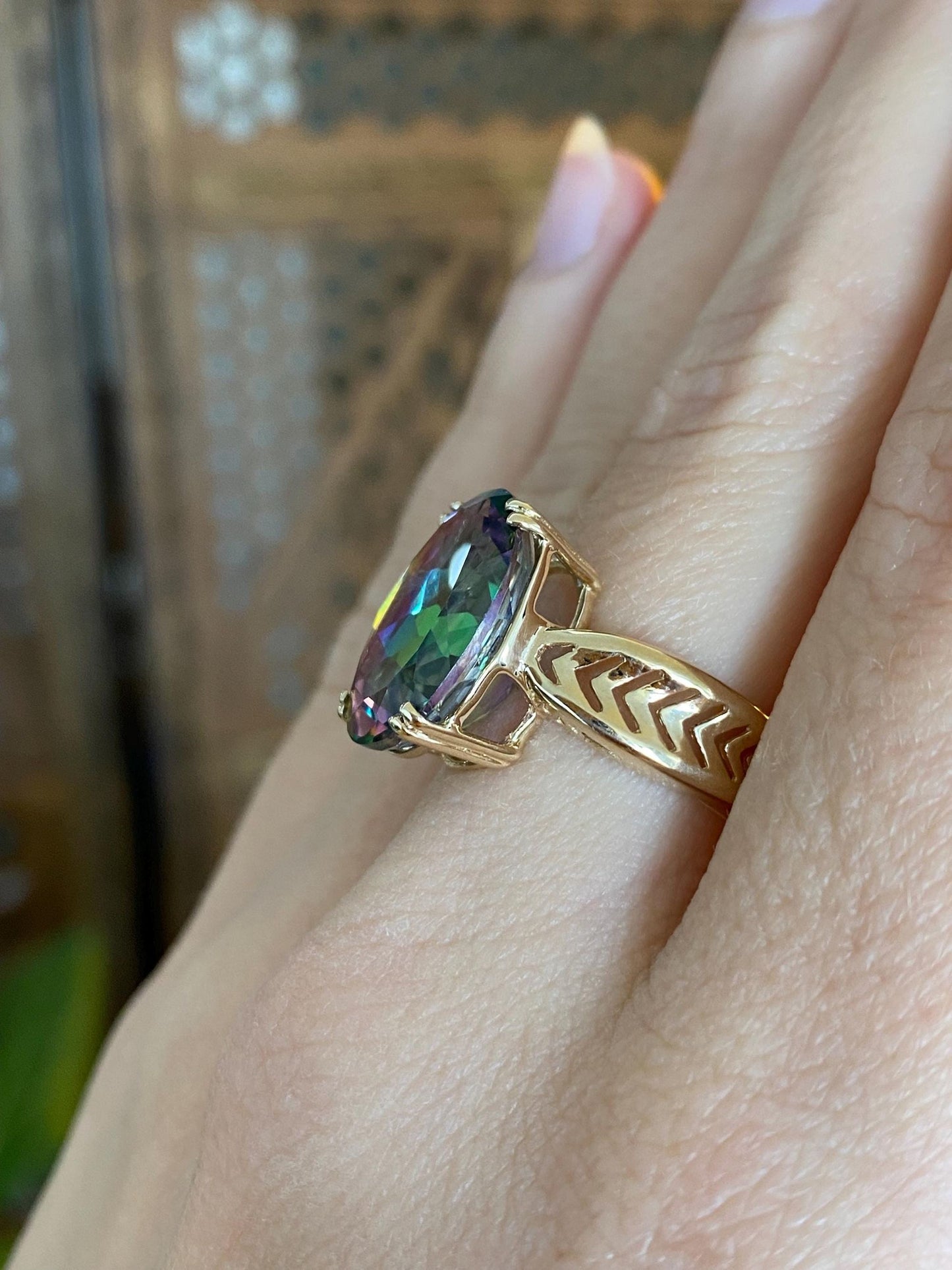 Vintage Solid 14k Yellow Gold Mystic Topaz Ring - Size 6